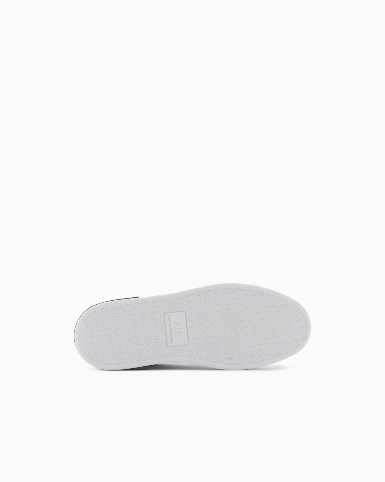 Sneakers with laces and logo Slide 5