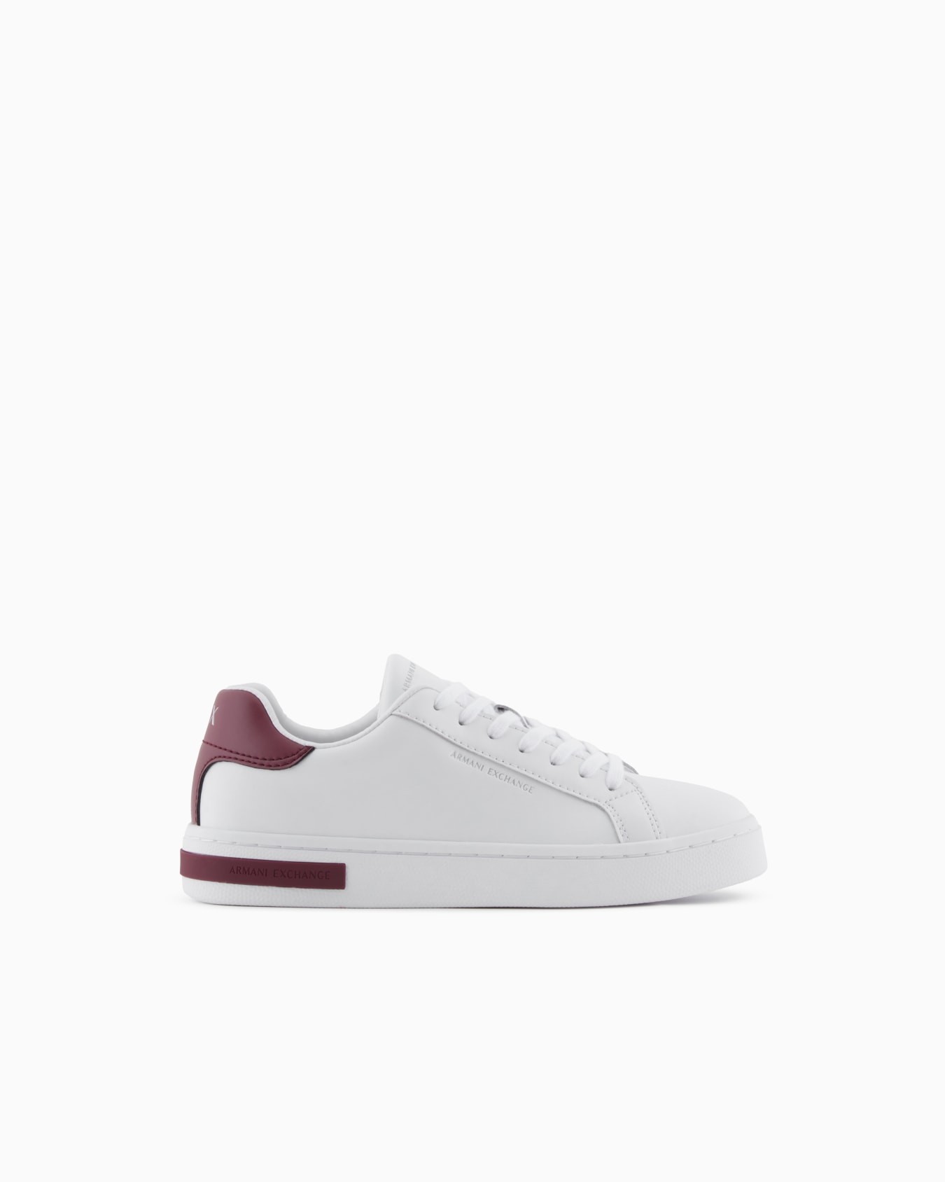 Sneakers with laces and logo Slide 0
