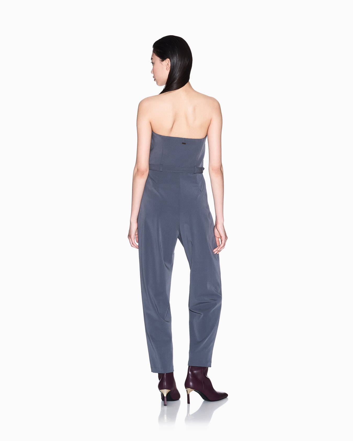 Jumpsuit with pleats and belt Slide 2