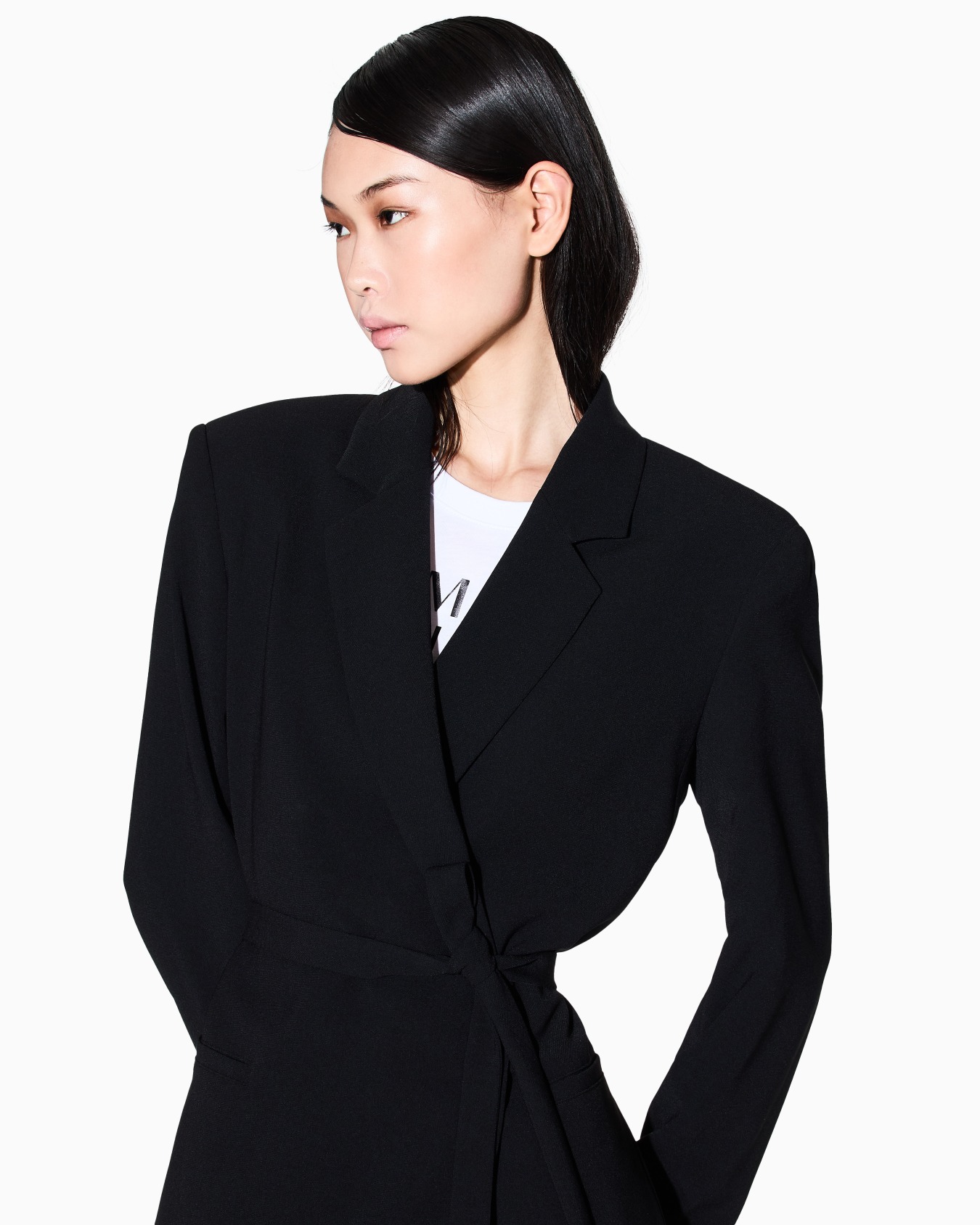 Jacket with thin belt Slide 4