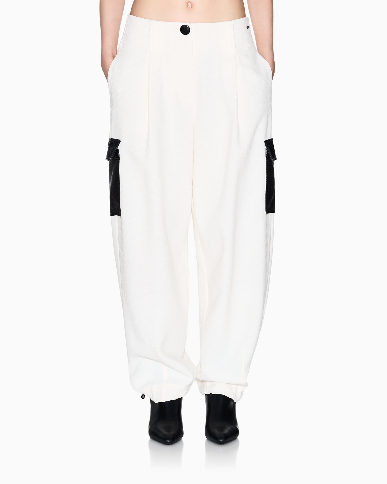 Contrast Patch Cargo Pants Slide 3
