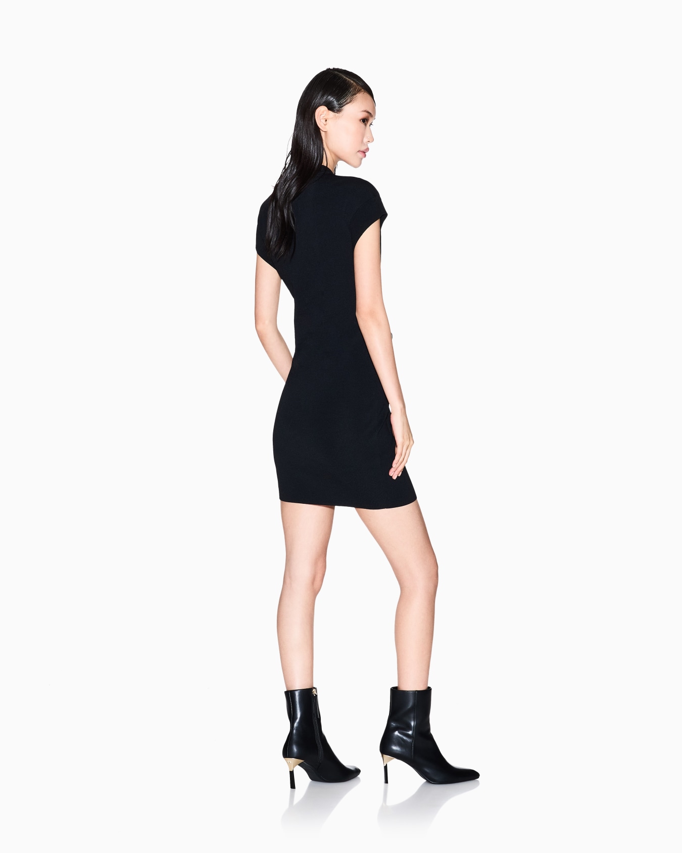 Short Dresses Slide 2