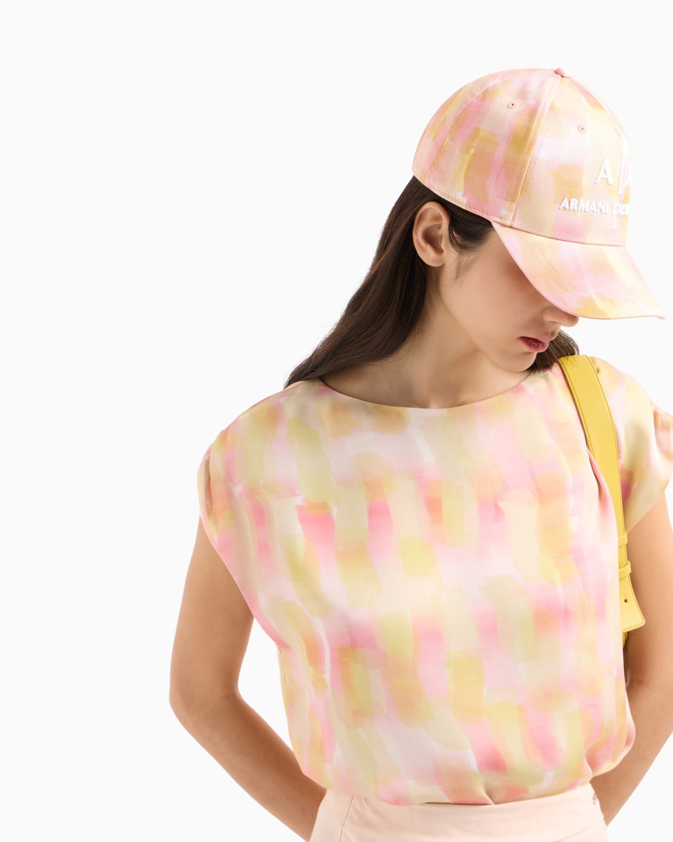 Abstract patterned visor hat Diapositiva 2