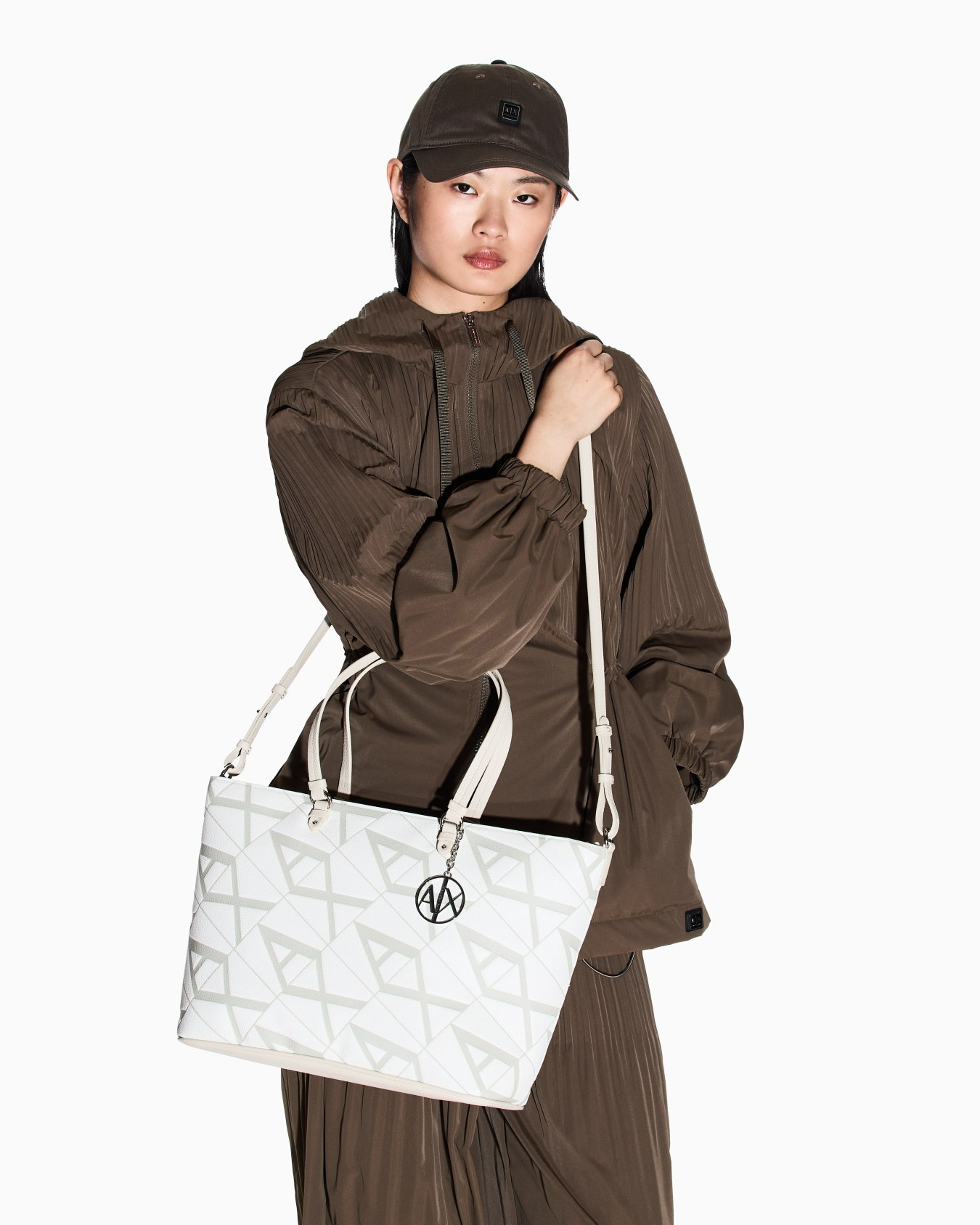 Shopper bag with allover logo Diapositiva 6