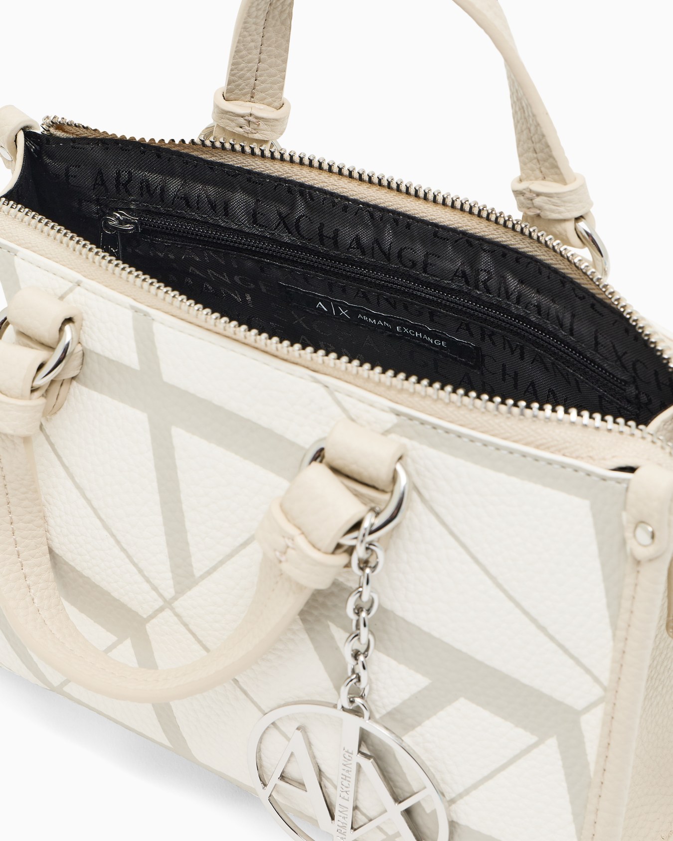Handbag with maxi allover logo Diapositiva 3