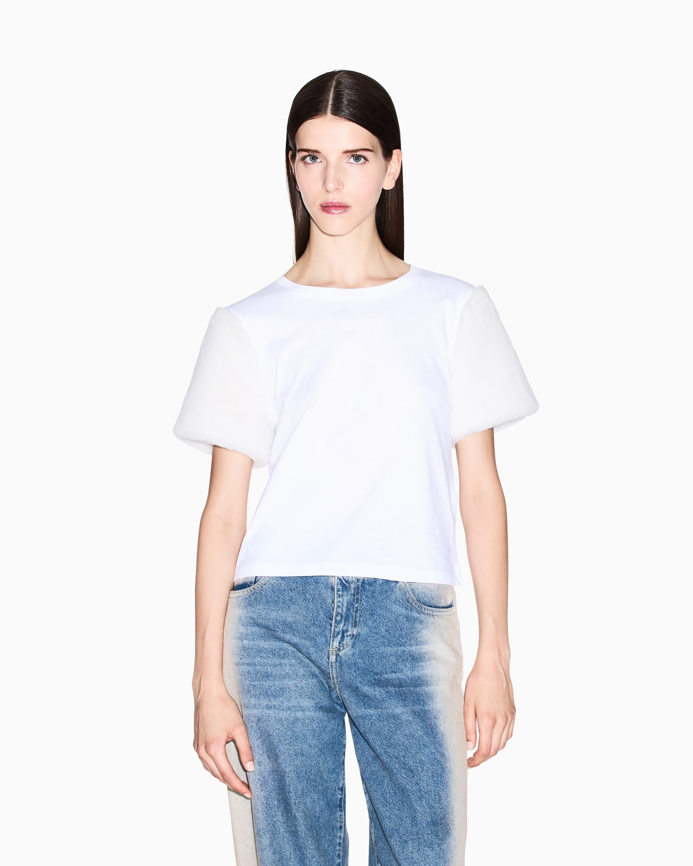 Cropped T-Shirts Slide 3