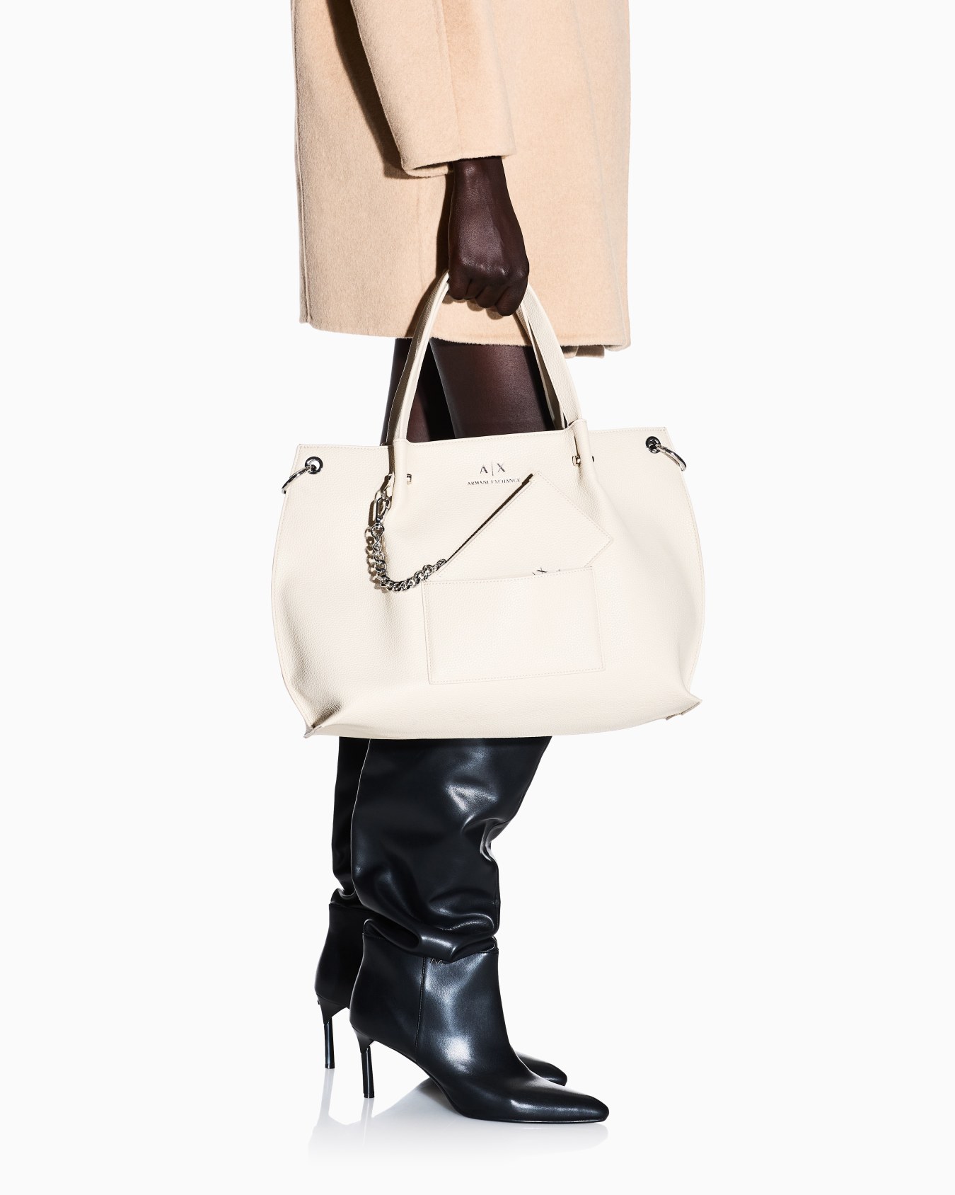 Shopper bag with clutch Slide 5