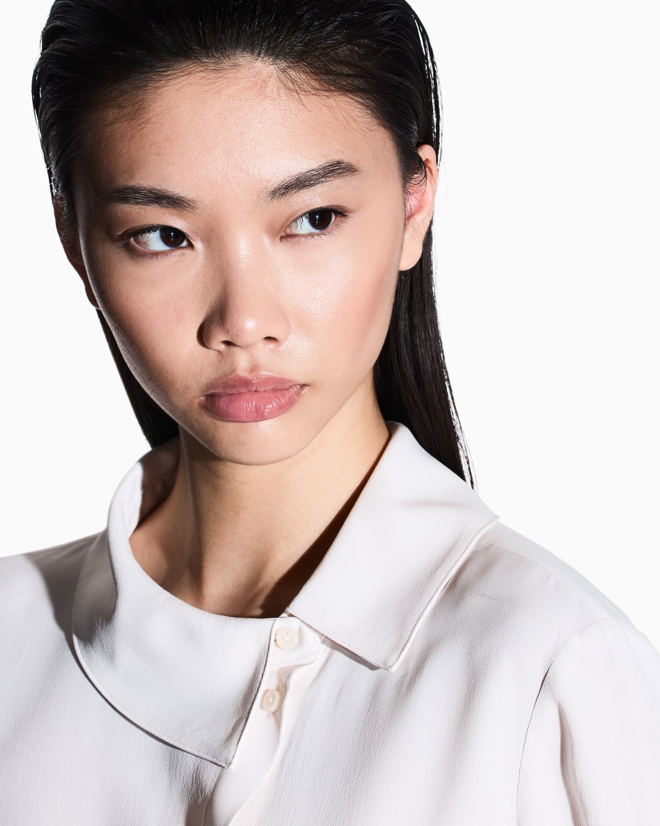 Camicia in crepe con collo asimmetrico Slide 4