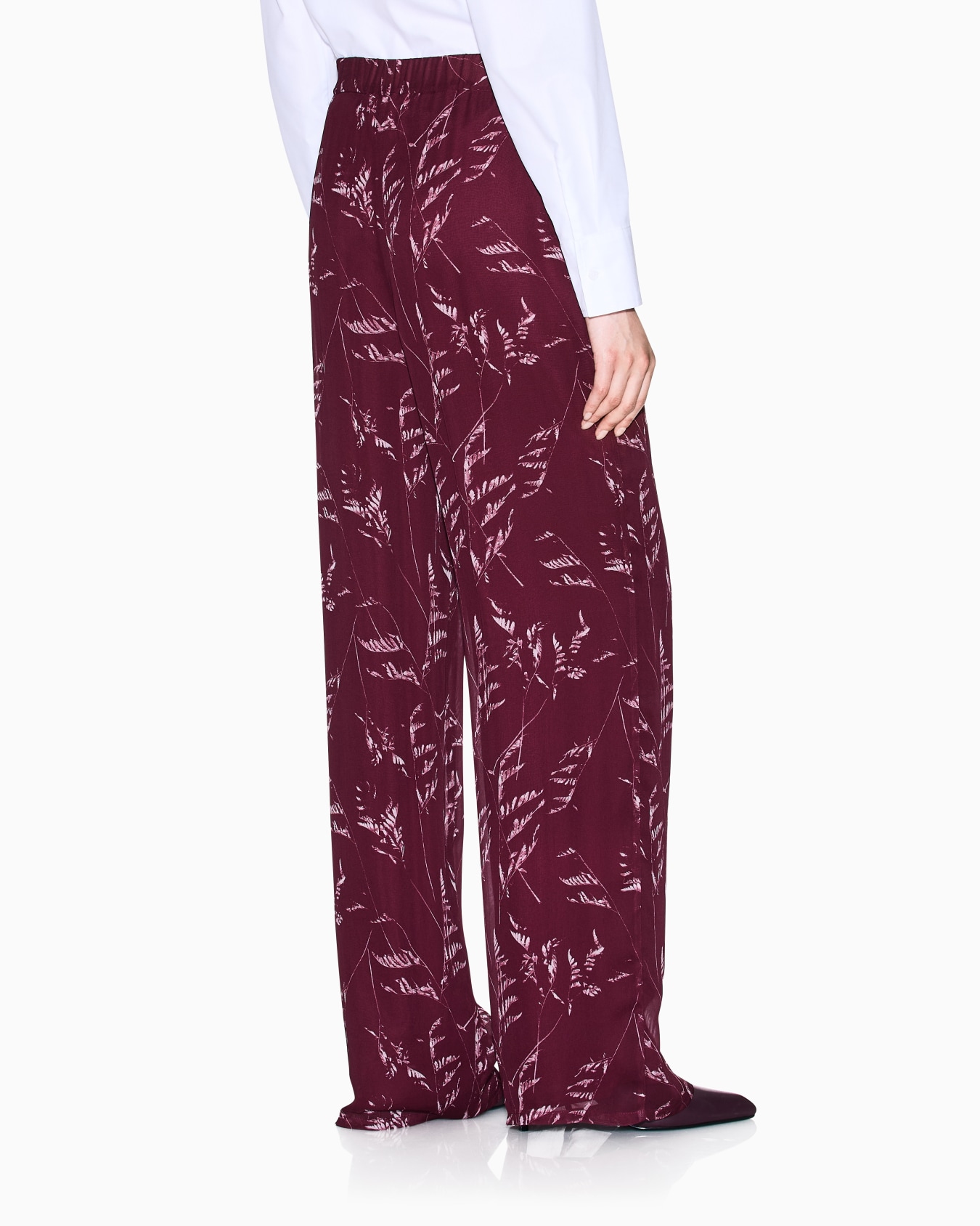 Pantaloni con pinces in chiffon foliage Slide 2