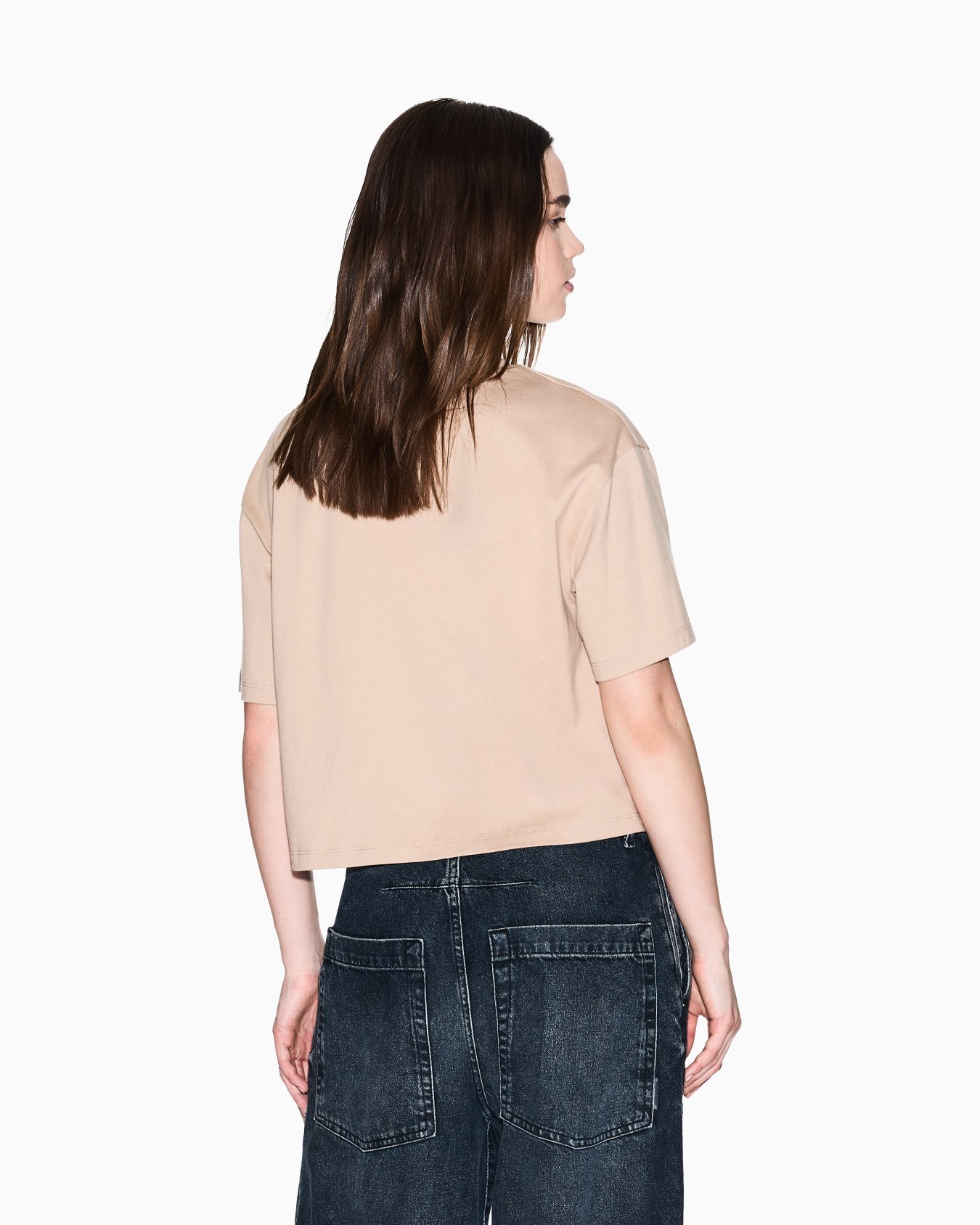 Cropped T-Shirts Slide 2