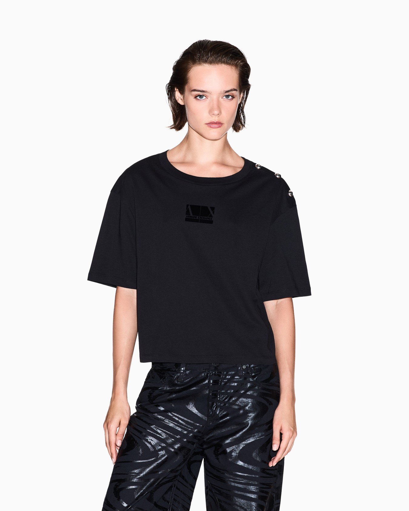 Cropped T-Shirts Slide 3