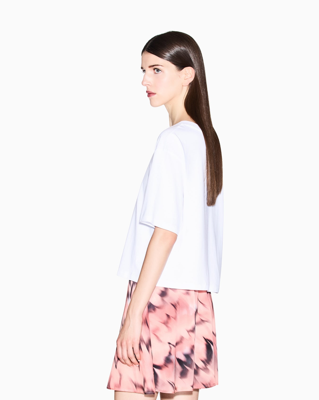 Cropped T-Shirts Slide 2
