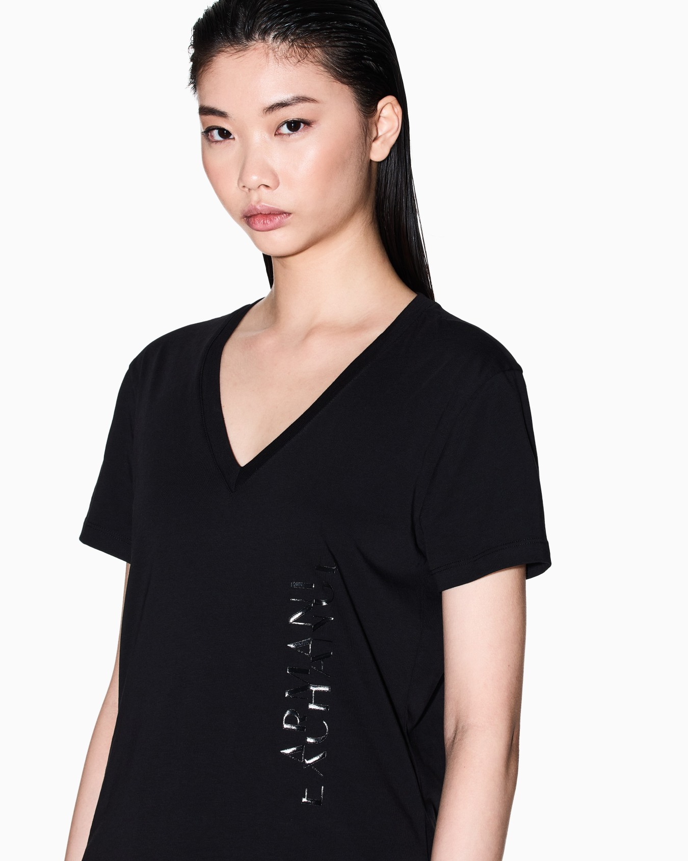 Regular Fit T-Shirts Slide 4