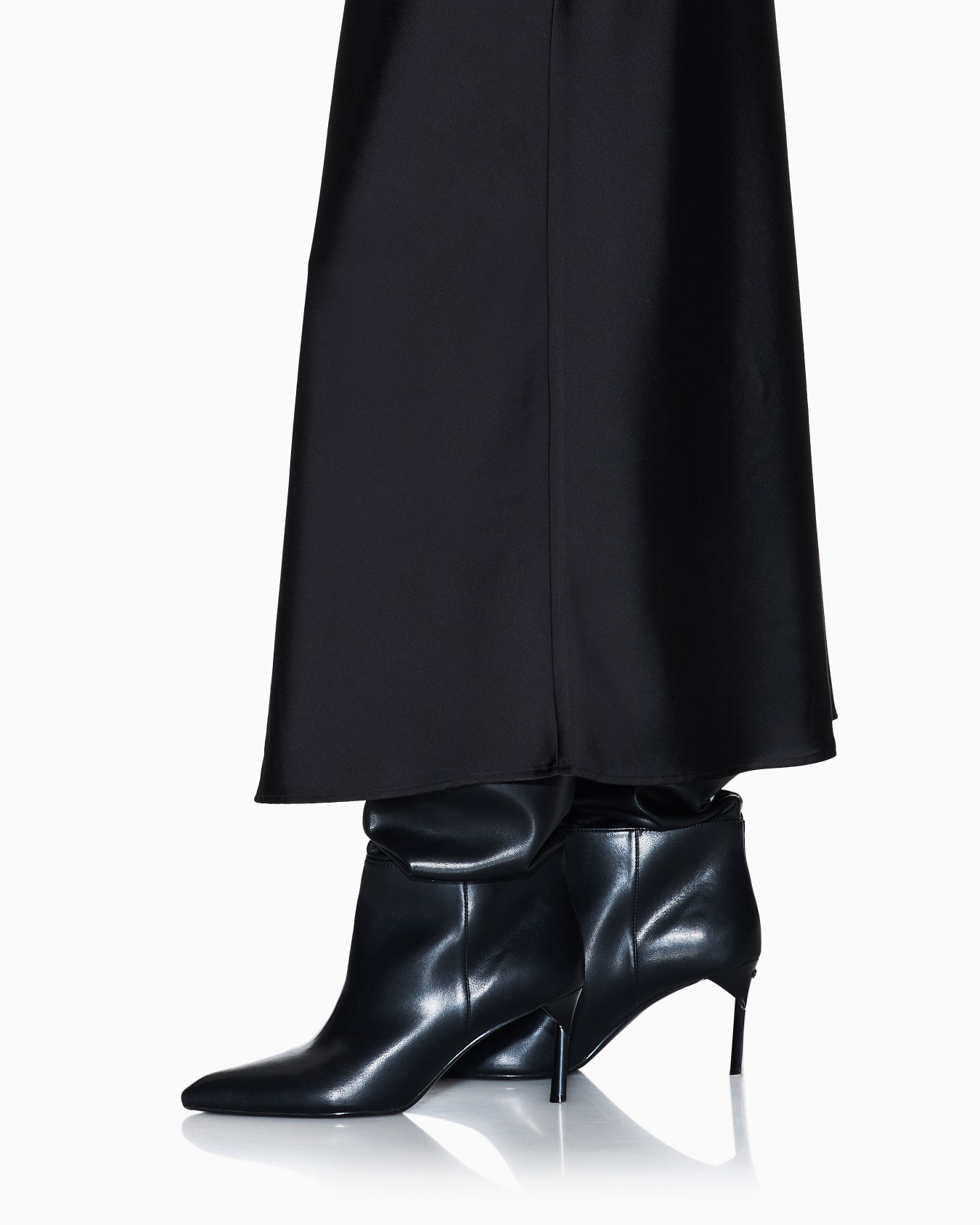 Longuette skirt with pleat Slide 4
