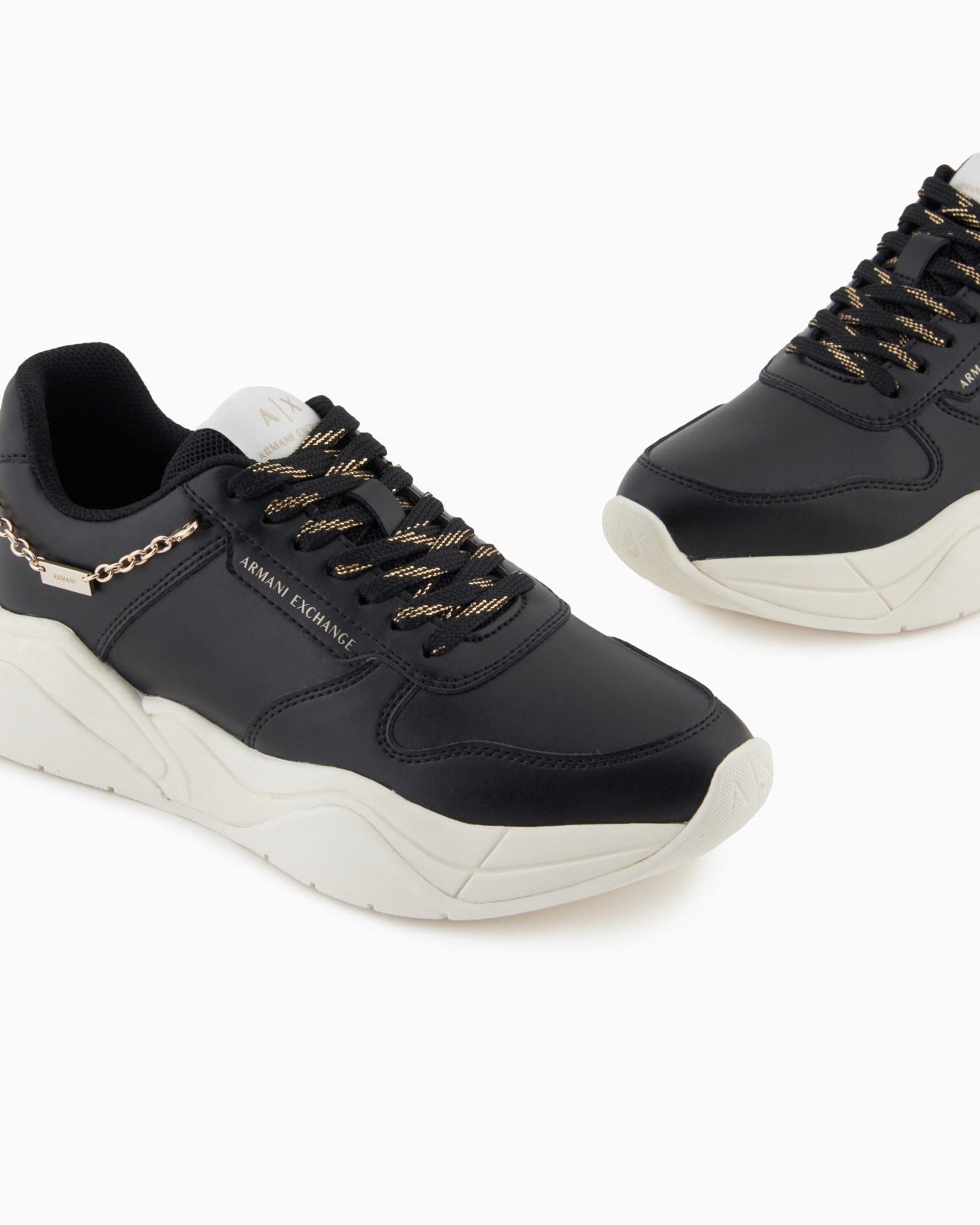 Sneakers Slide 4