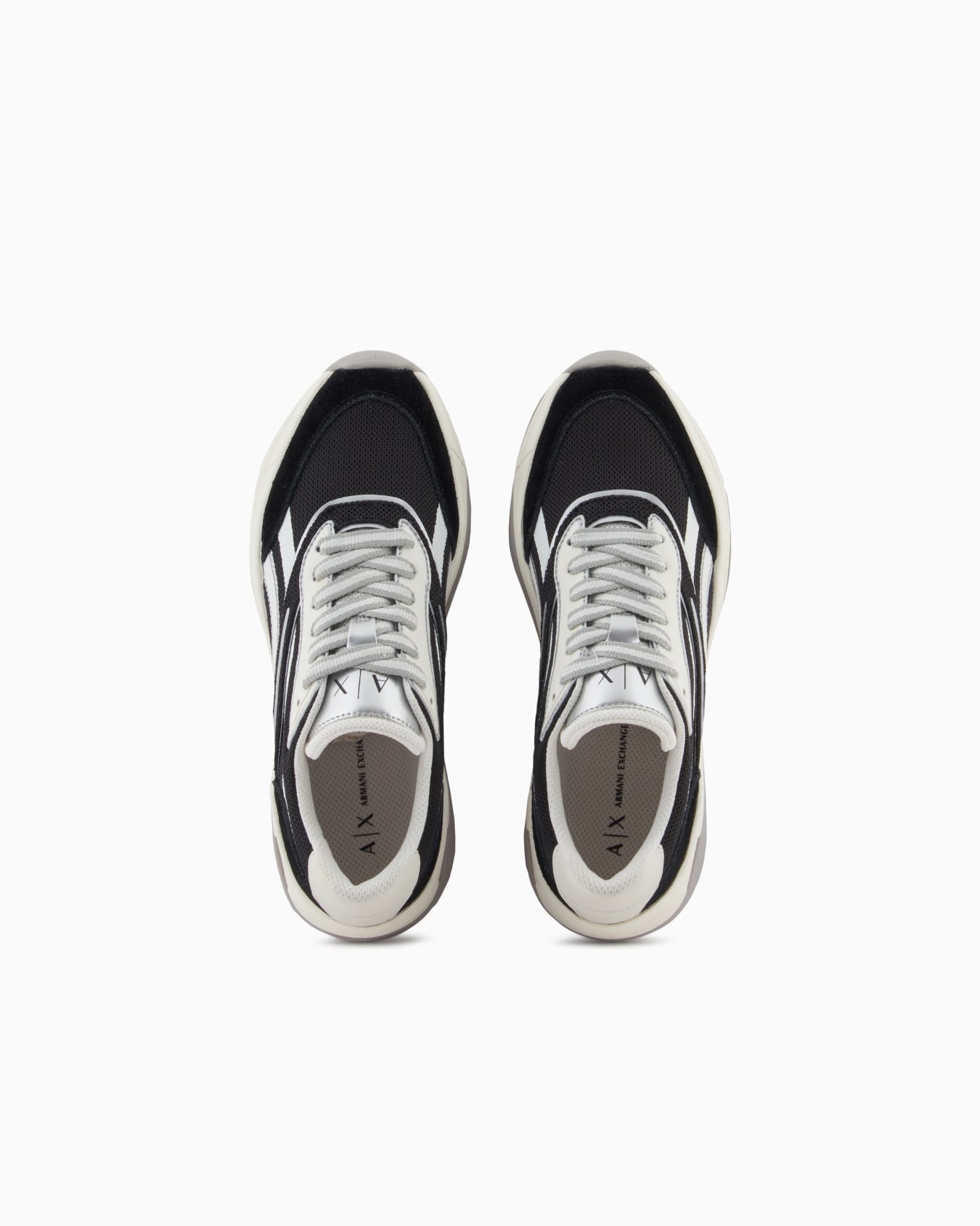 Leather sneakers with contrasting inserts Slide 2