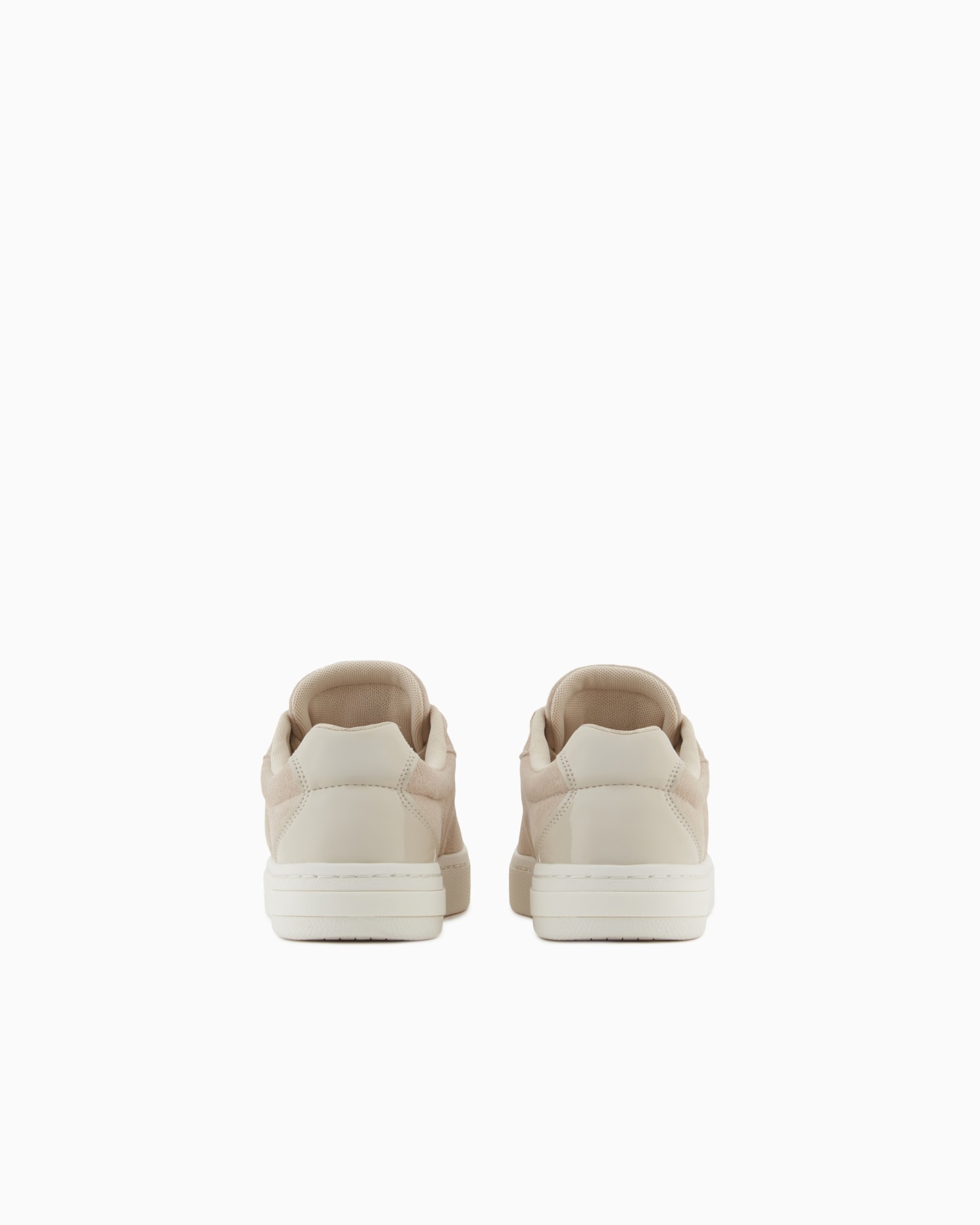 Sneakers Slide 3