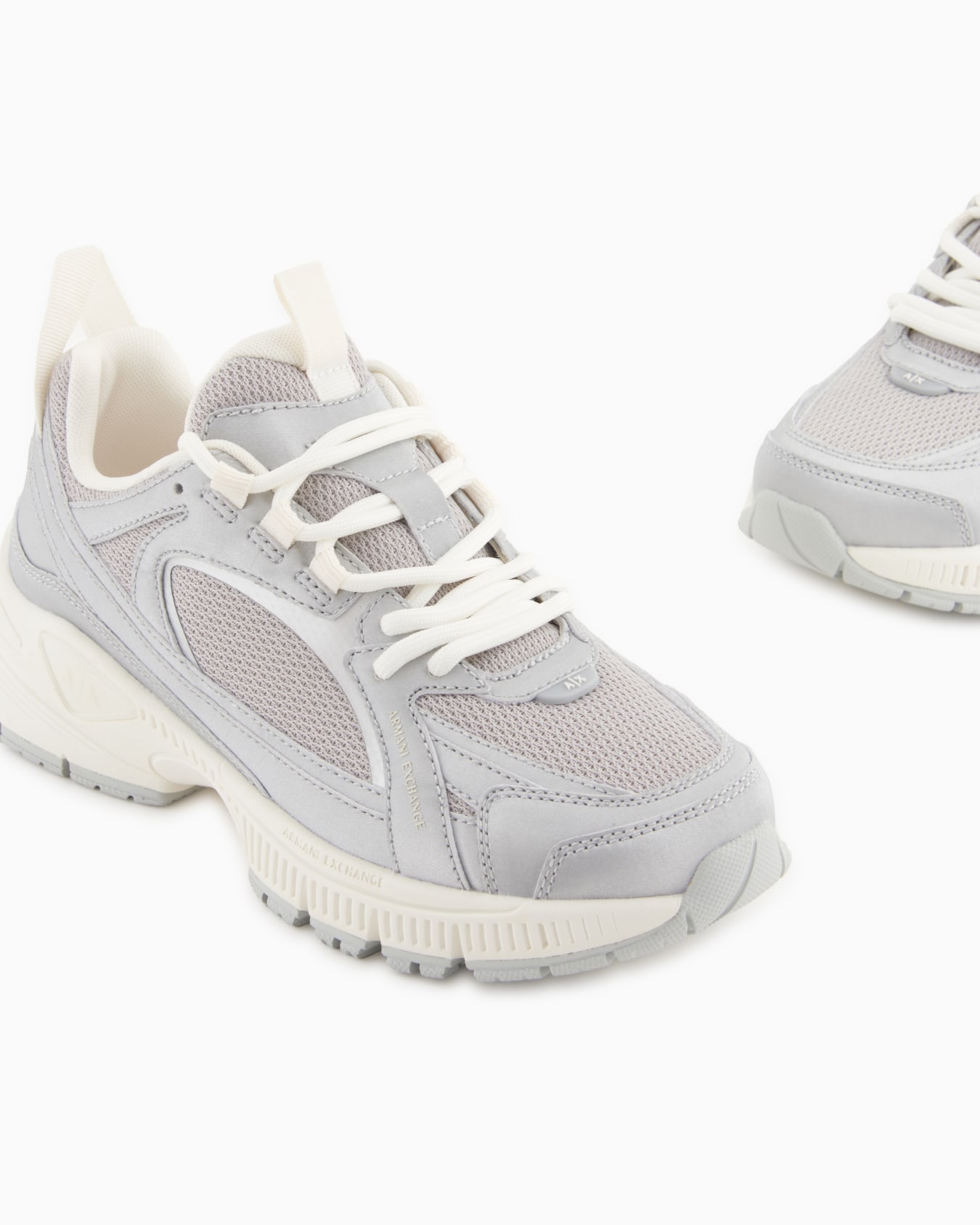 Sneakers Slide 4