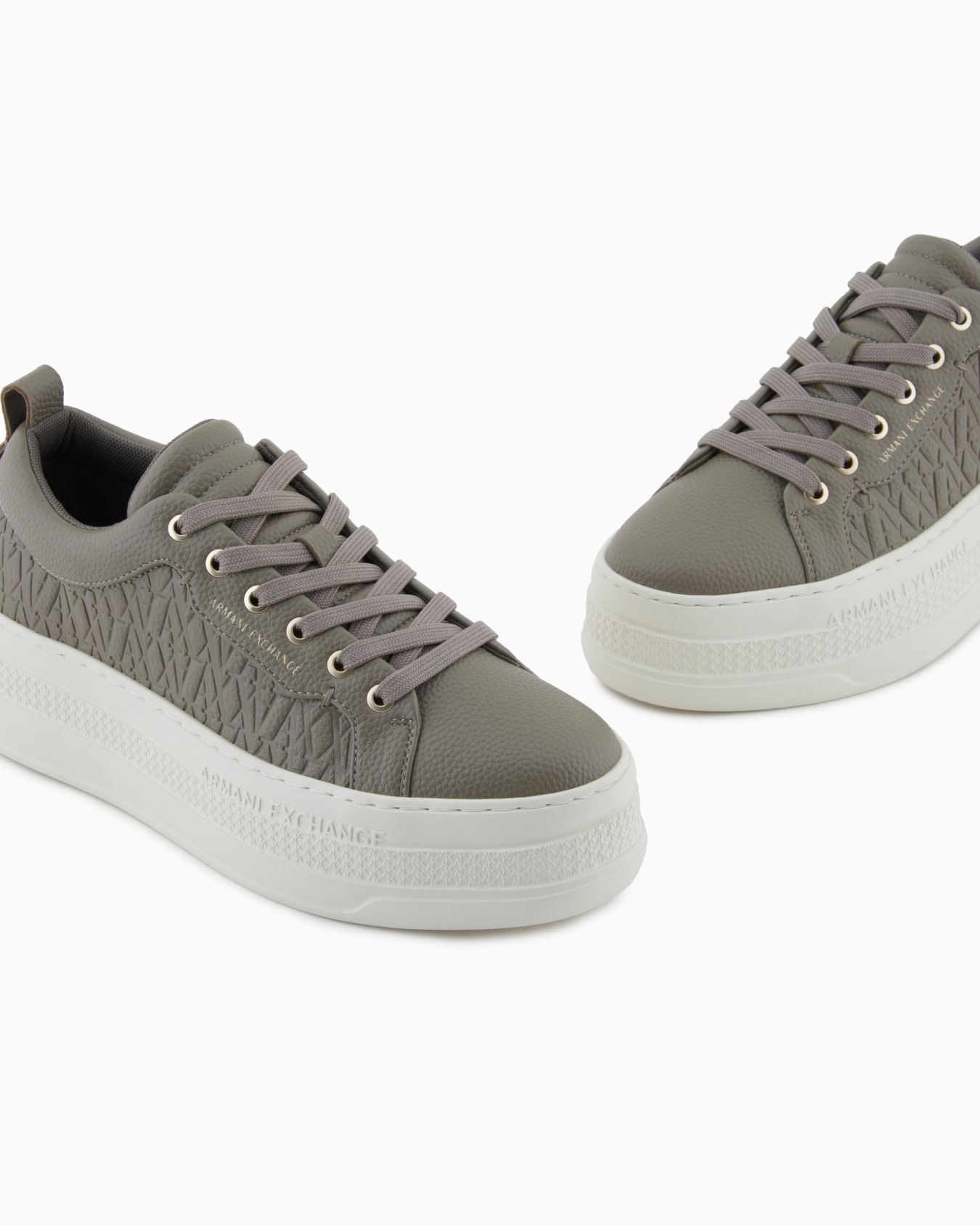 Sneakers Slide 4