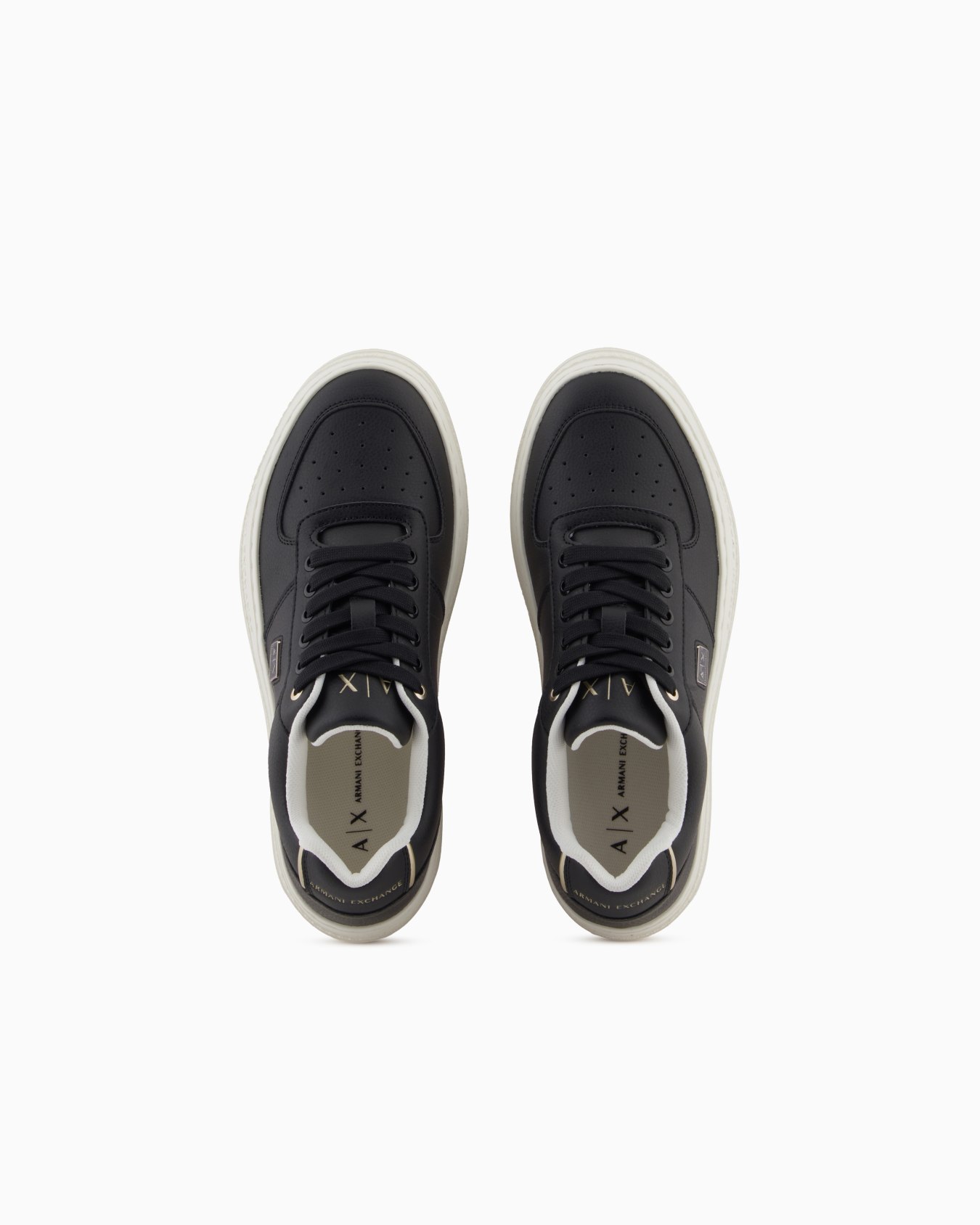 Sneakers Slide 2