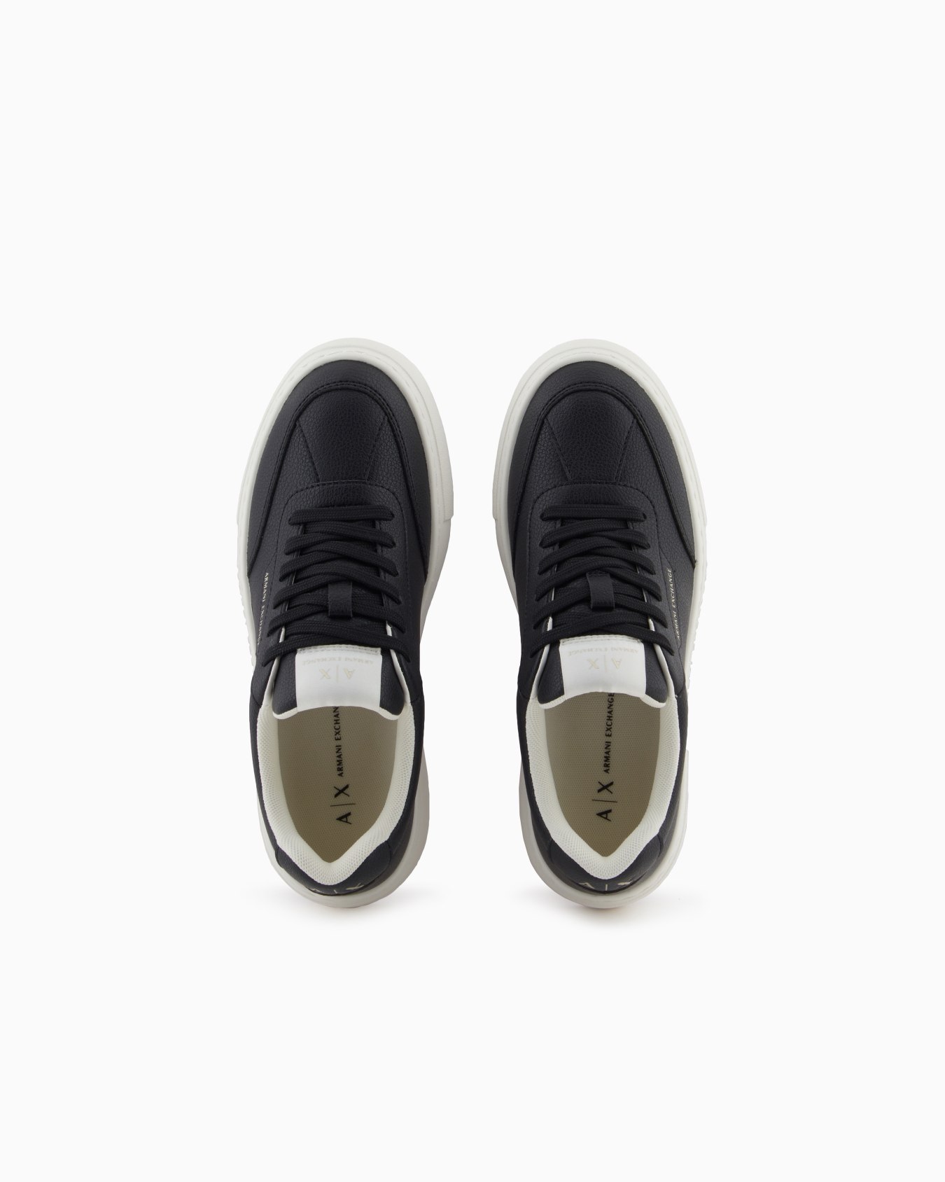 Sneaker mit hoher Sohle Folie 2