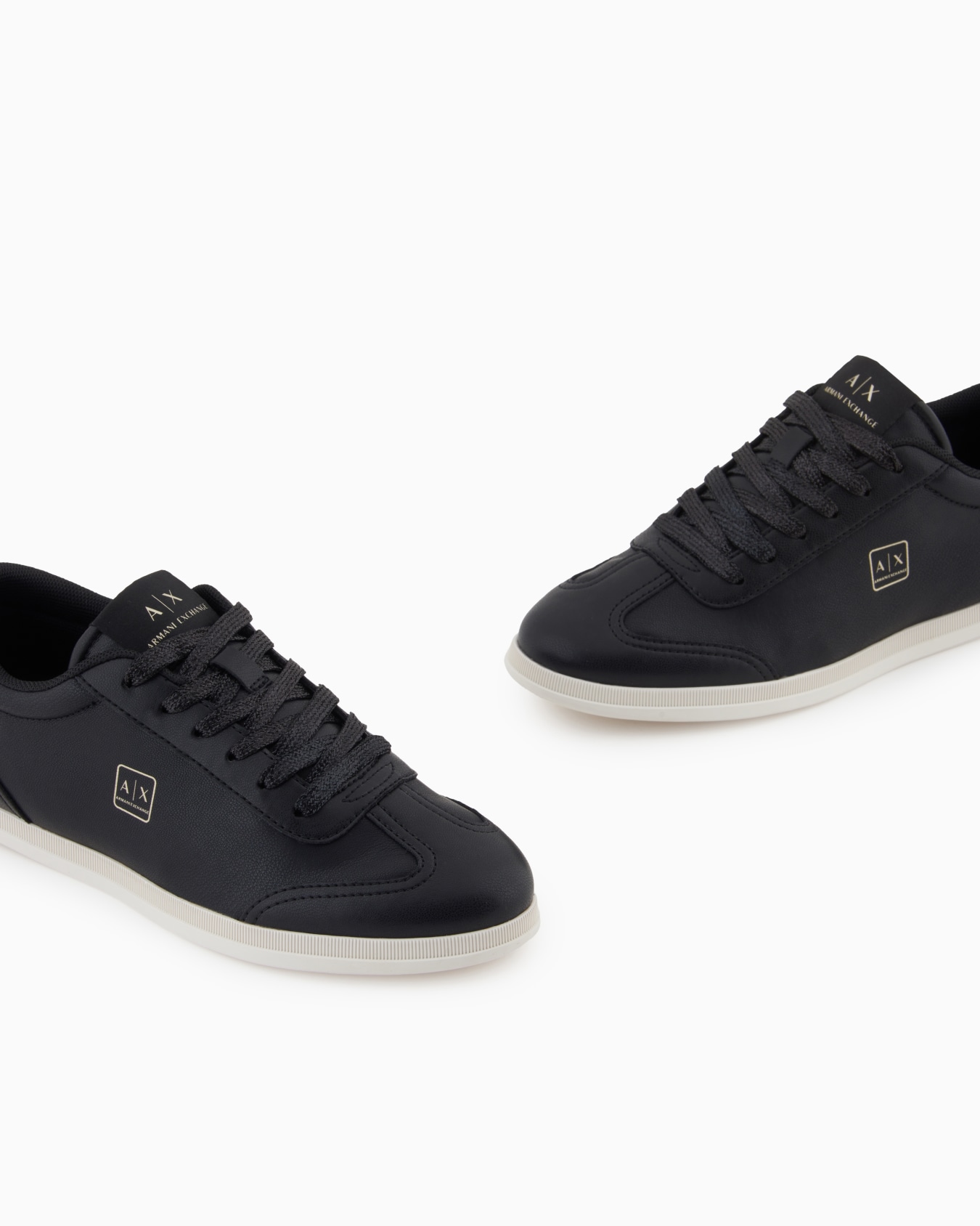 Sneakers Slide 4