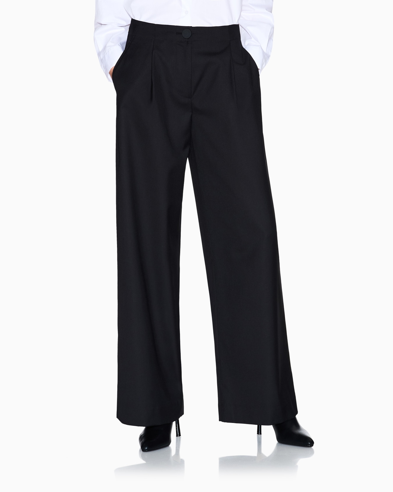 ASV fabric wide trousers with pleats Slide 3