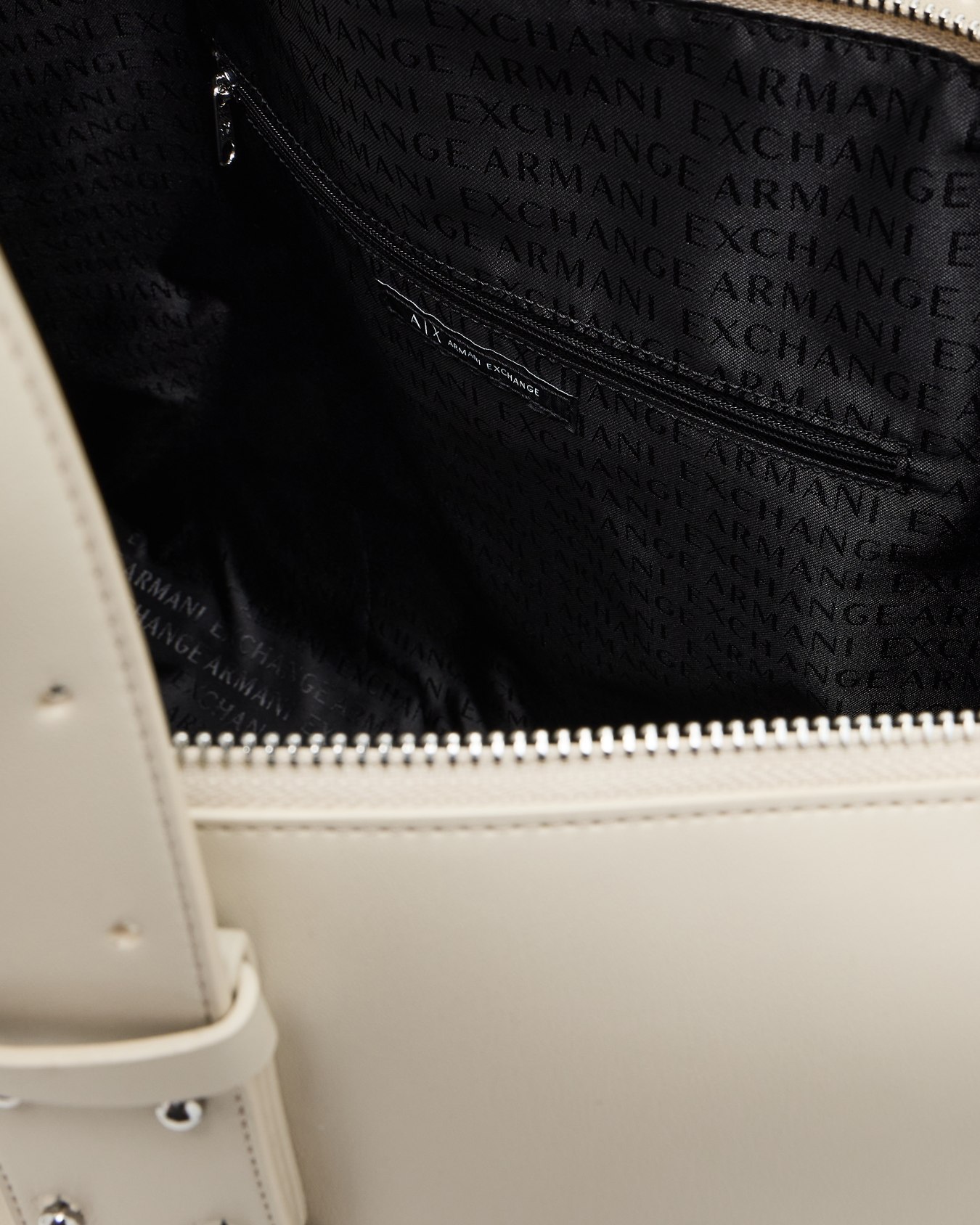 Handbag with external pocket Slide 3
