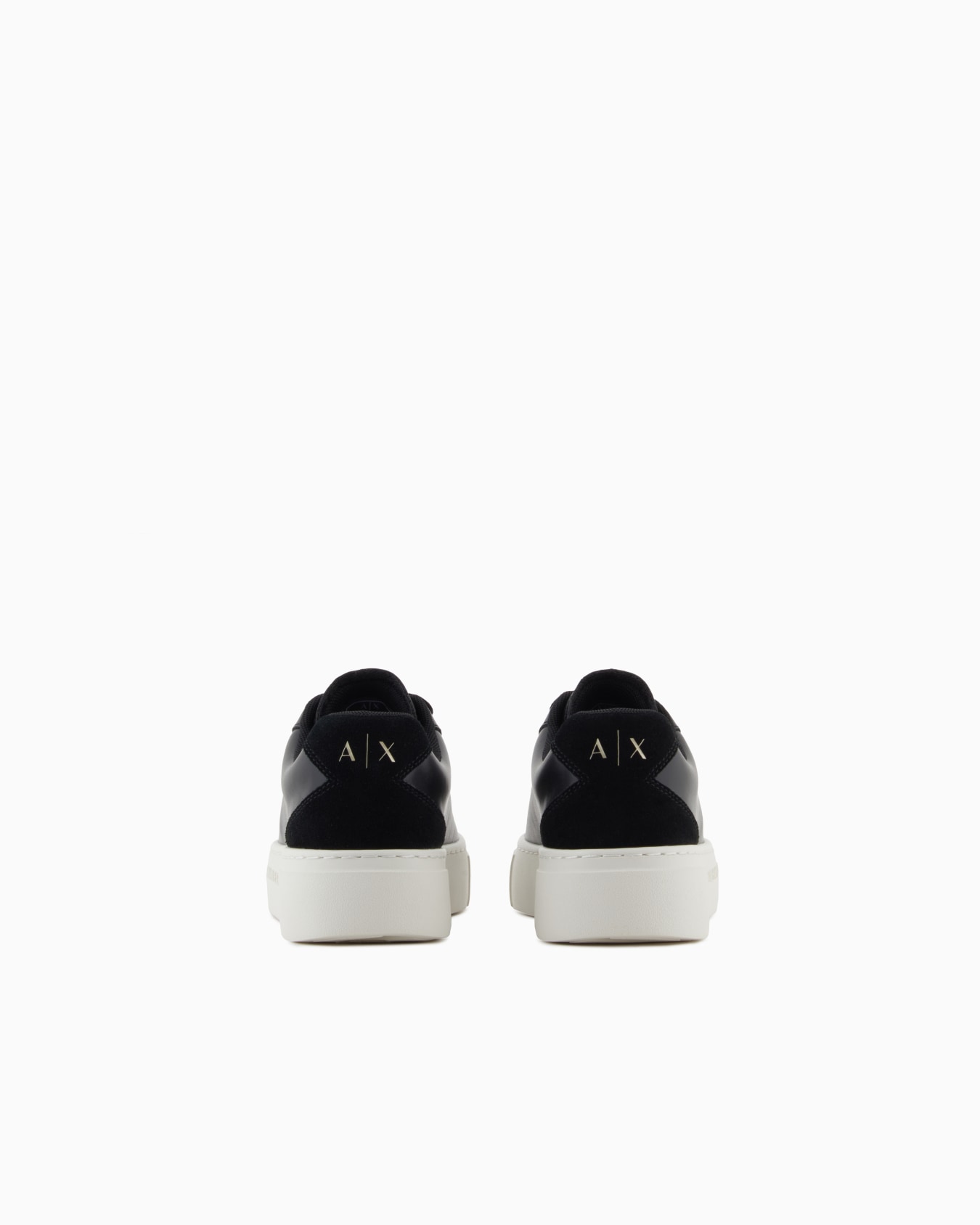 Sneakers Slide 3