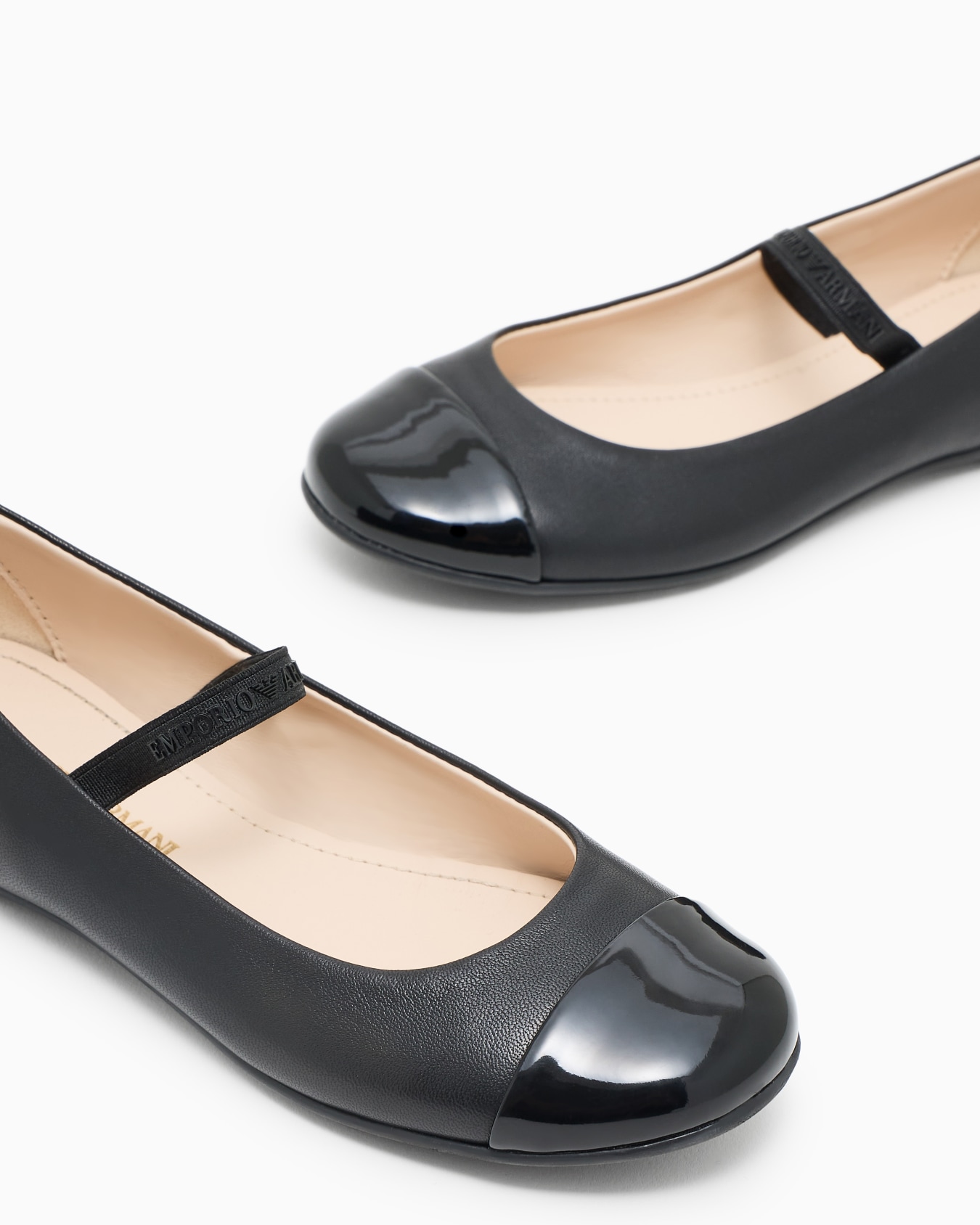 Nappa-leather ballerinas with patent leather toe Slide 4