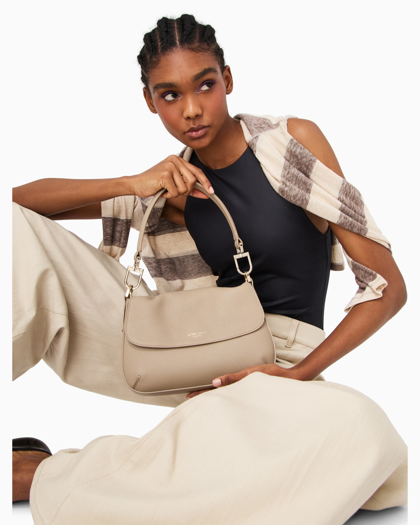 Small la Prima Soft bag in pebbled leather Diapositiva 6