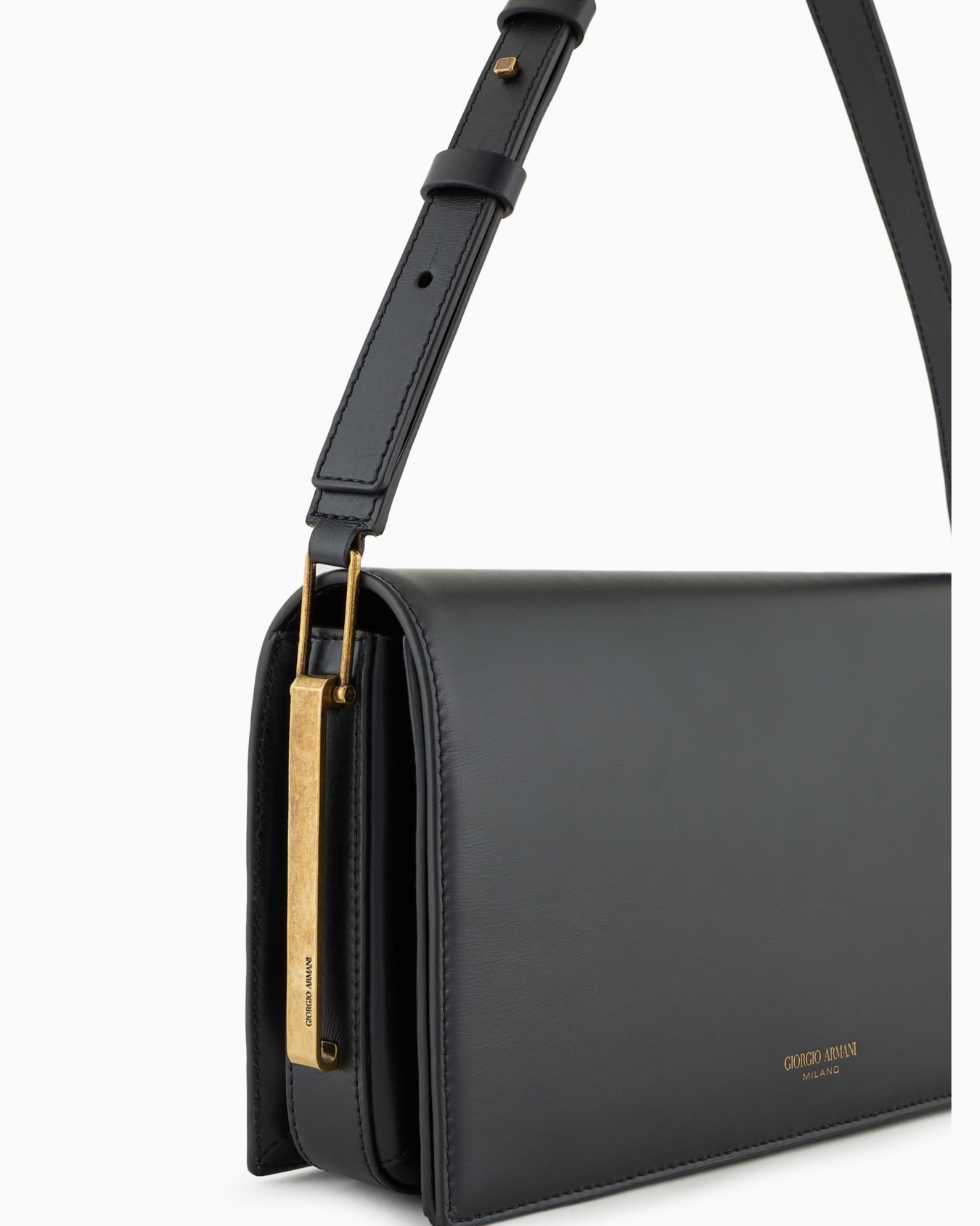 Polished leather baguette bag Slide 4