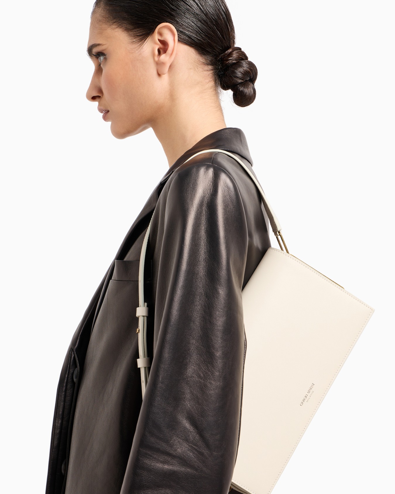 Polished leather baguette bag Slide 6