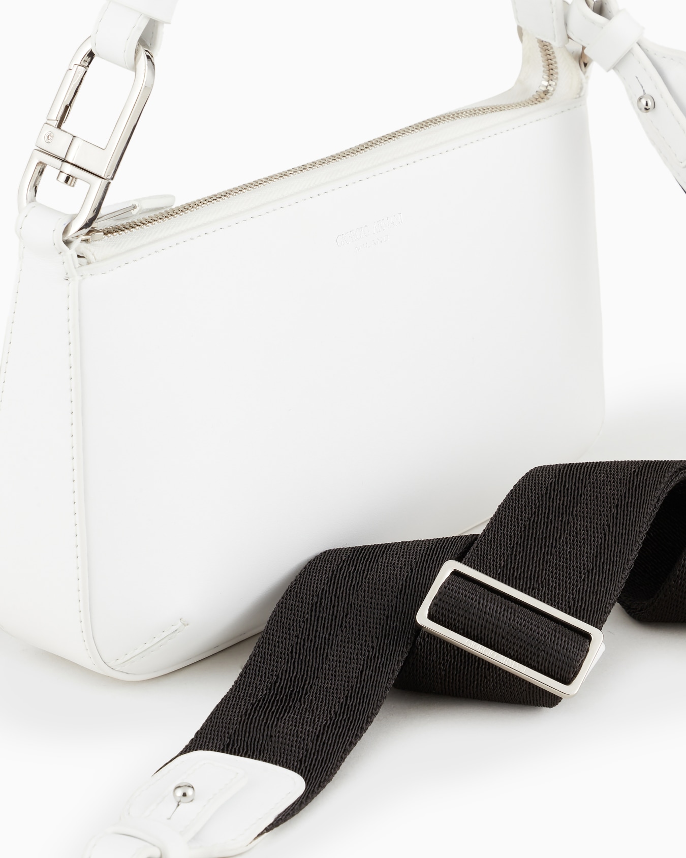Love Collection genderless medium la Prima leather bag Slide 4