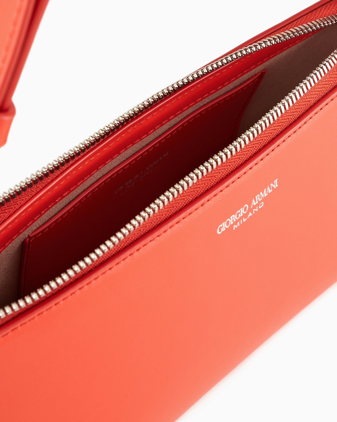 Love Collection genderless medium la Prima leather bag Diapositiva 3