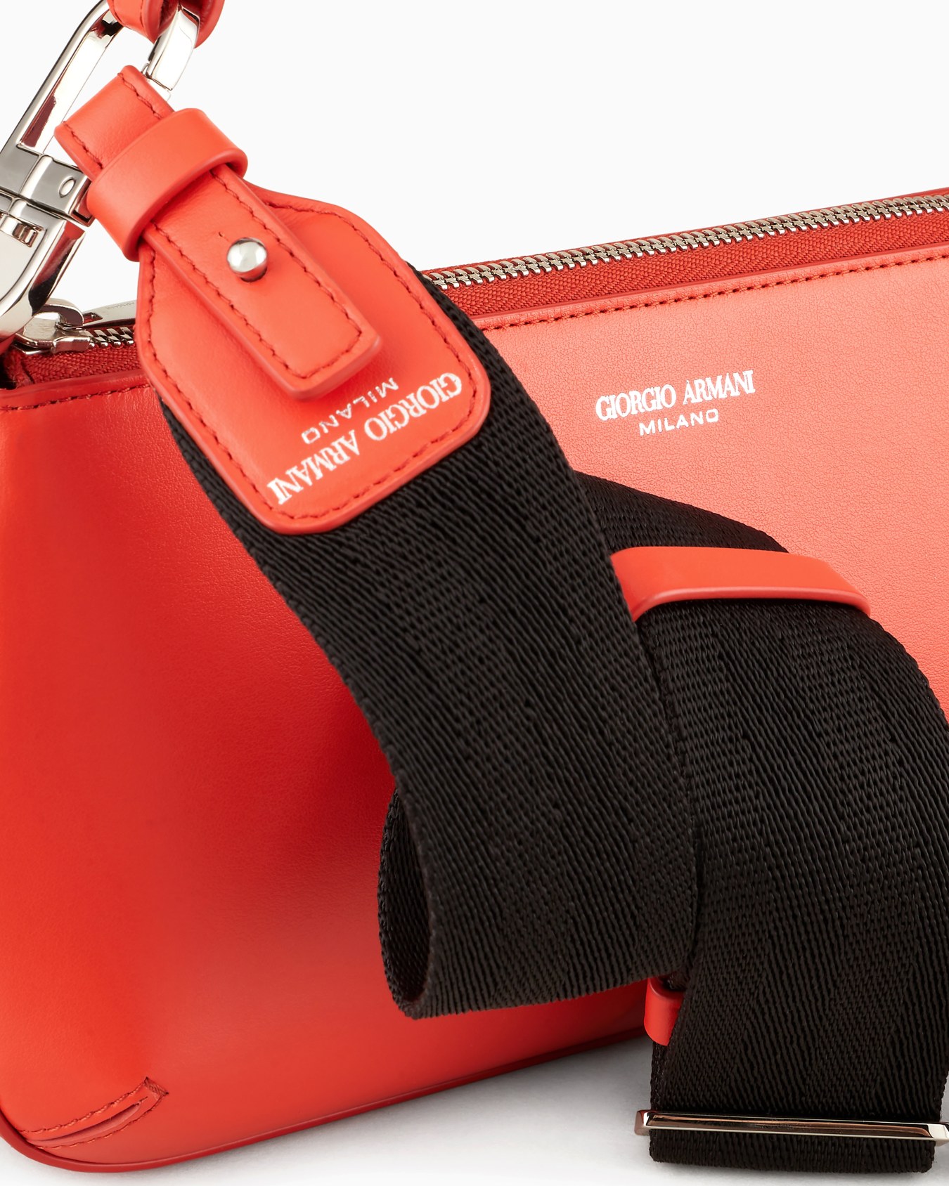 Love Collection genderless medium la Prima leather bag Diapositiva 4