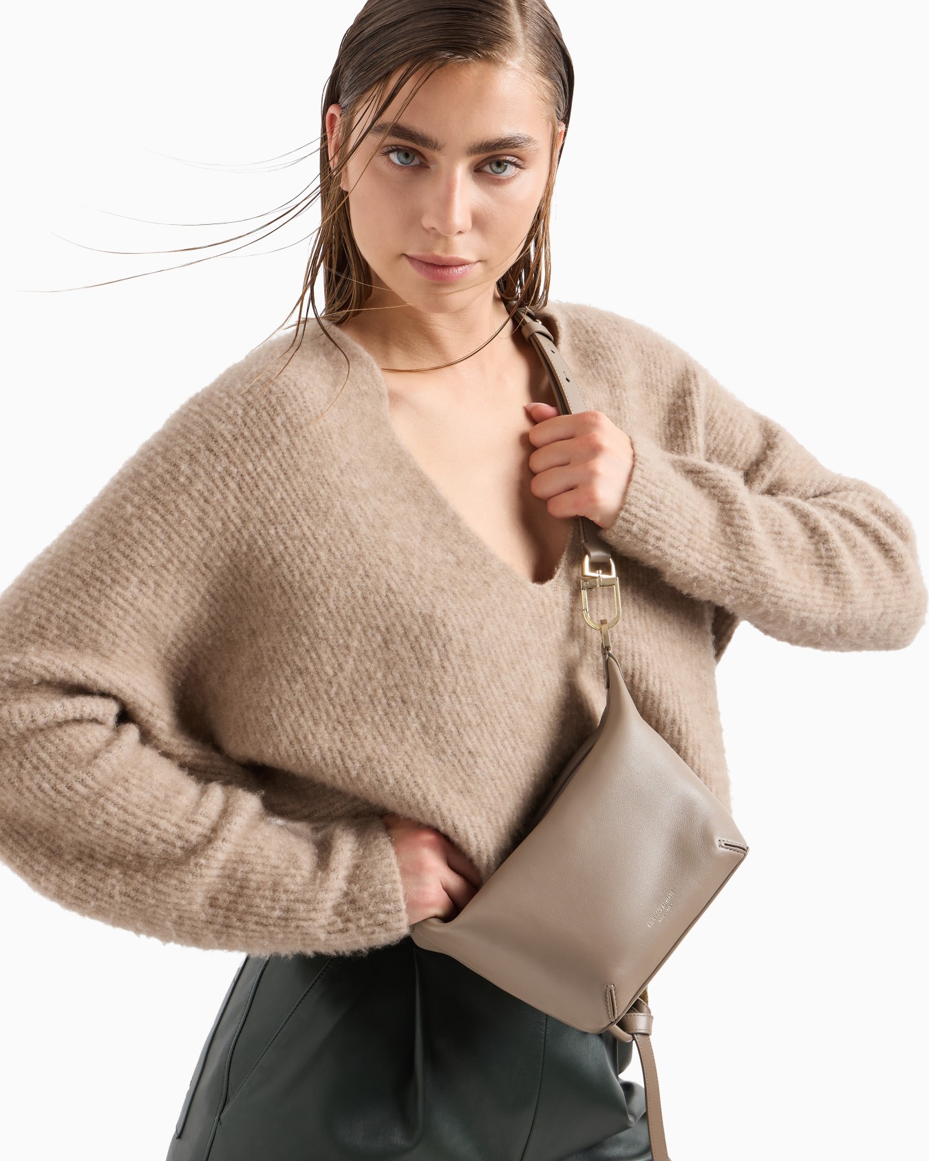 Small la Prima Soft hobo bag in nappa leather Slide 7