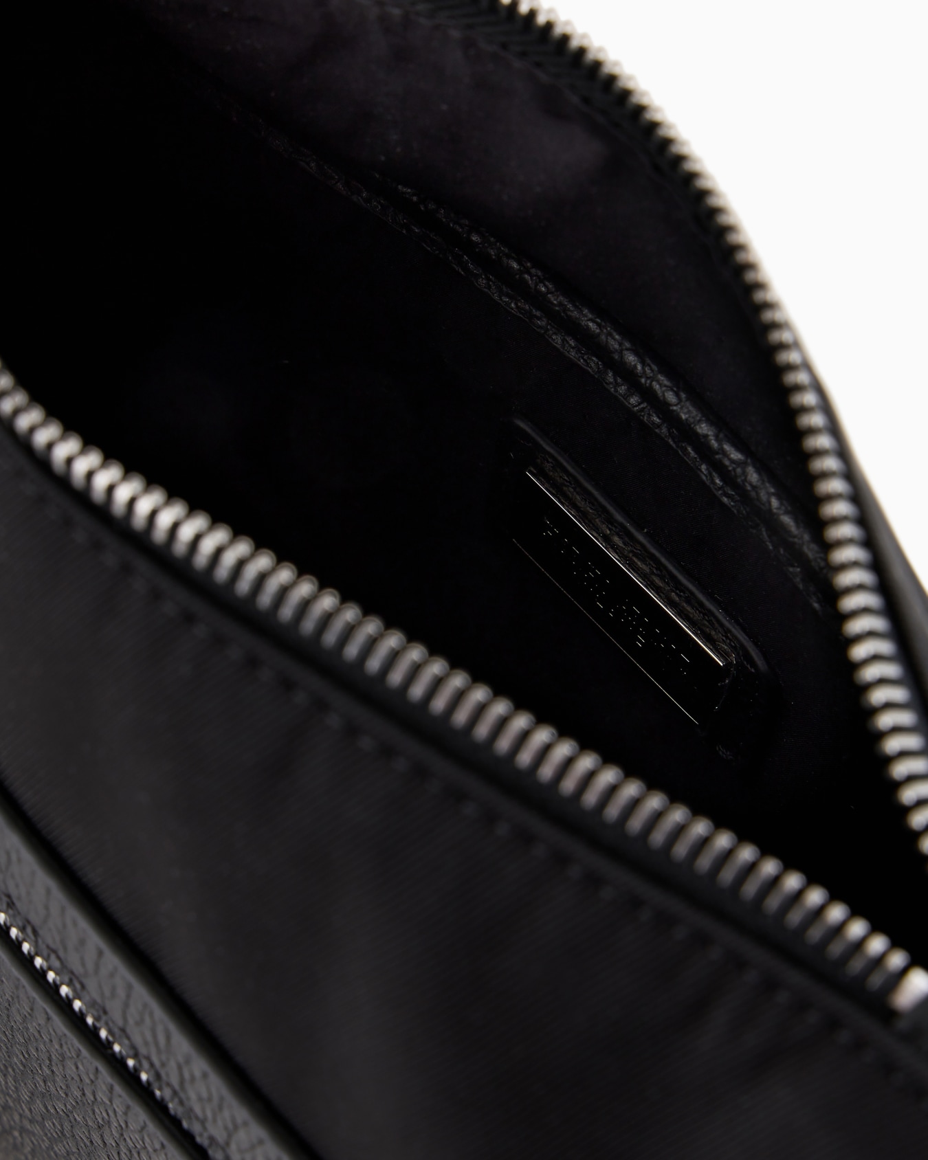 ASV crossbody bag in nylon and pebbled leather Slide 3