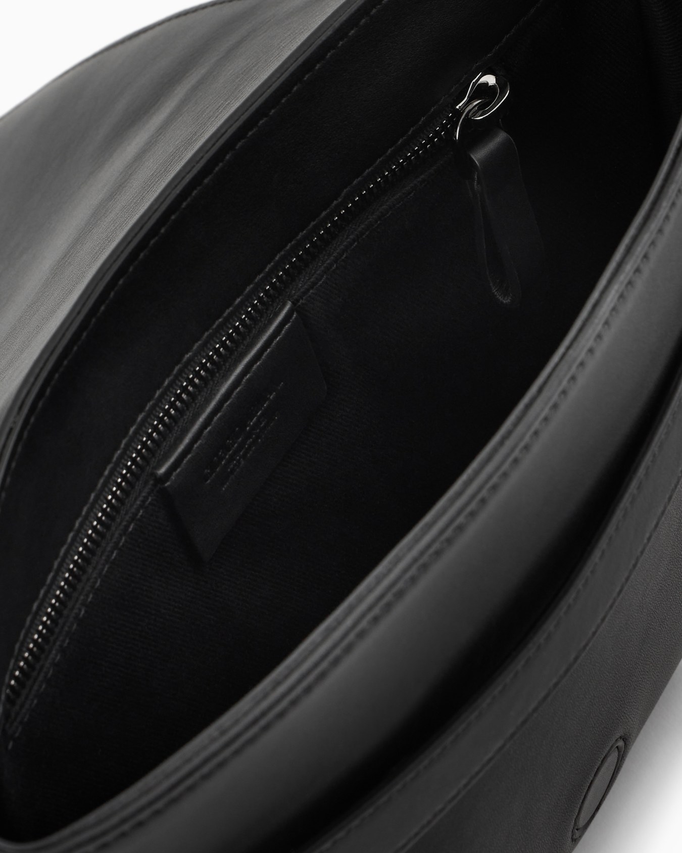 Medium nappa leather shoulder bag Slide 3
