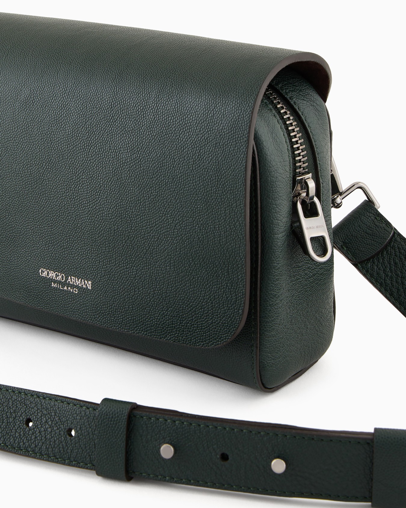 Small leather crossbody bag Slide 4