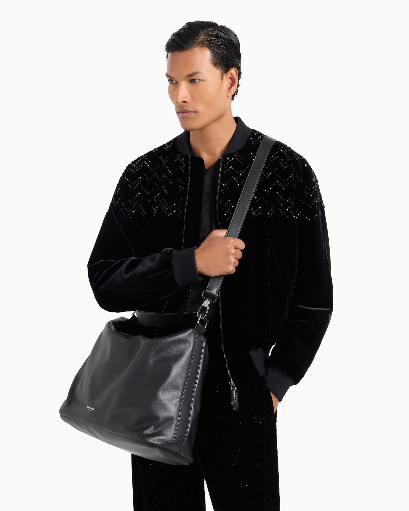 Nappa leather oversized shoulder strap Slide 6