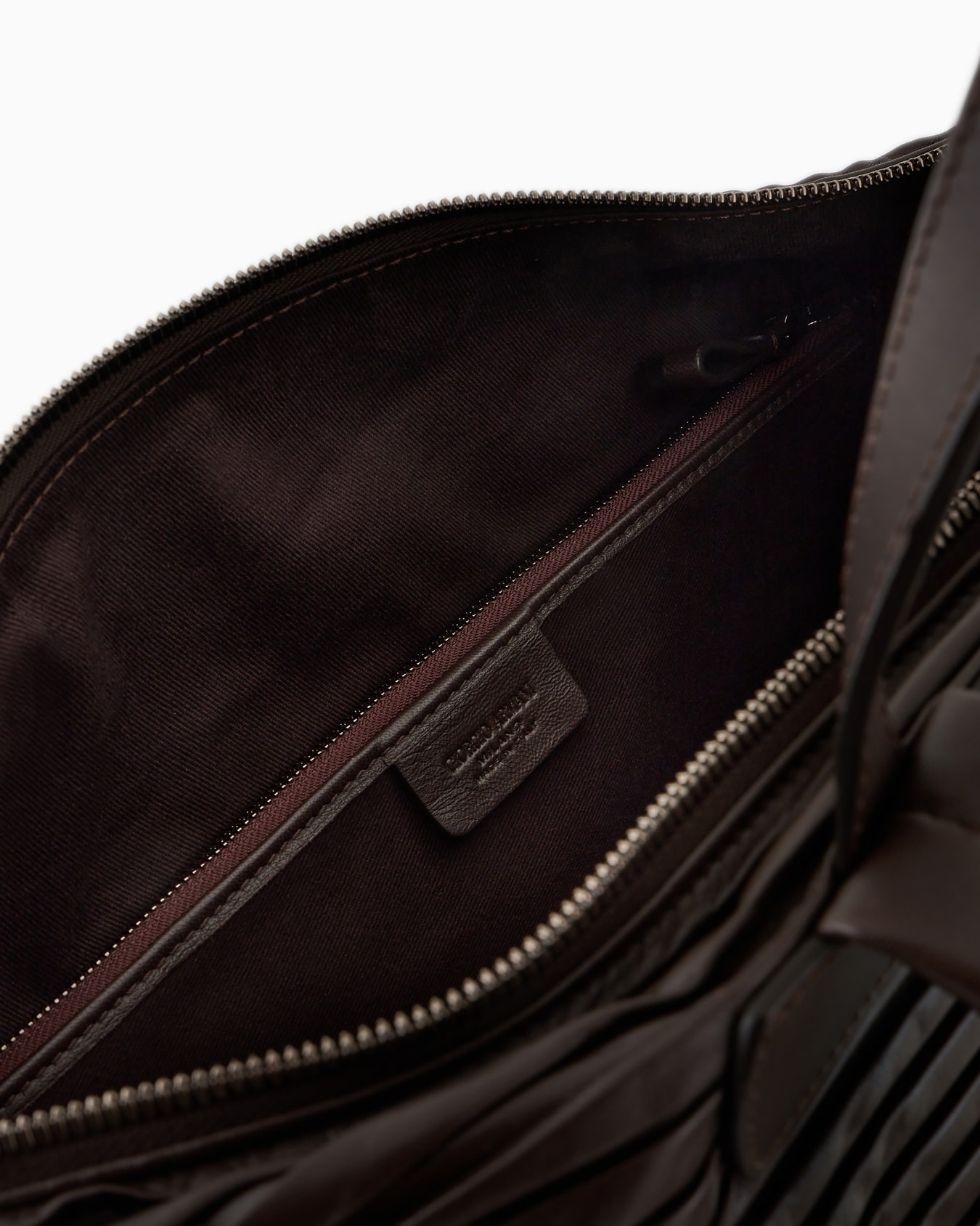 Bolso mochila de napa plisada Diapositiva 3