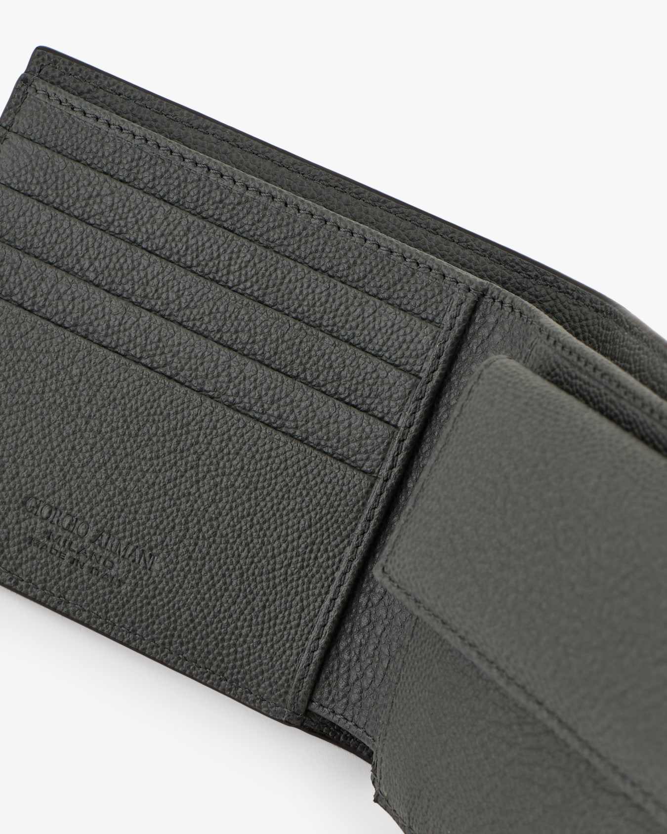 Printed leather wallet Slide 3