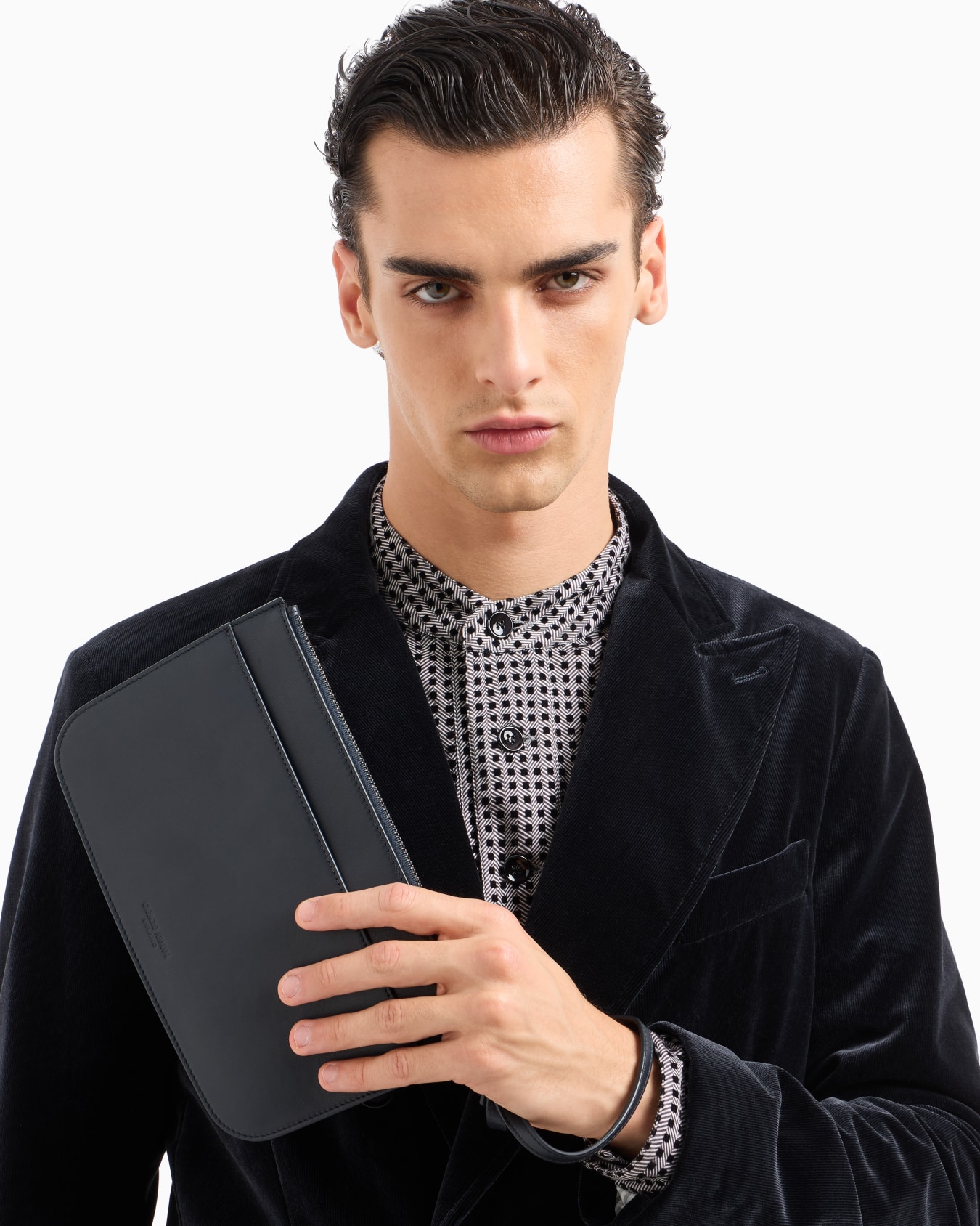 Nappa leather clutch bag Slide 5