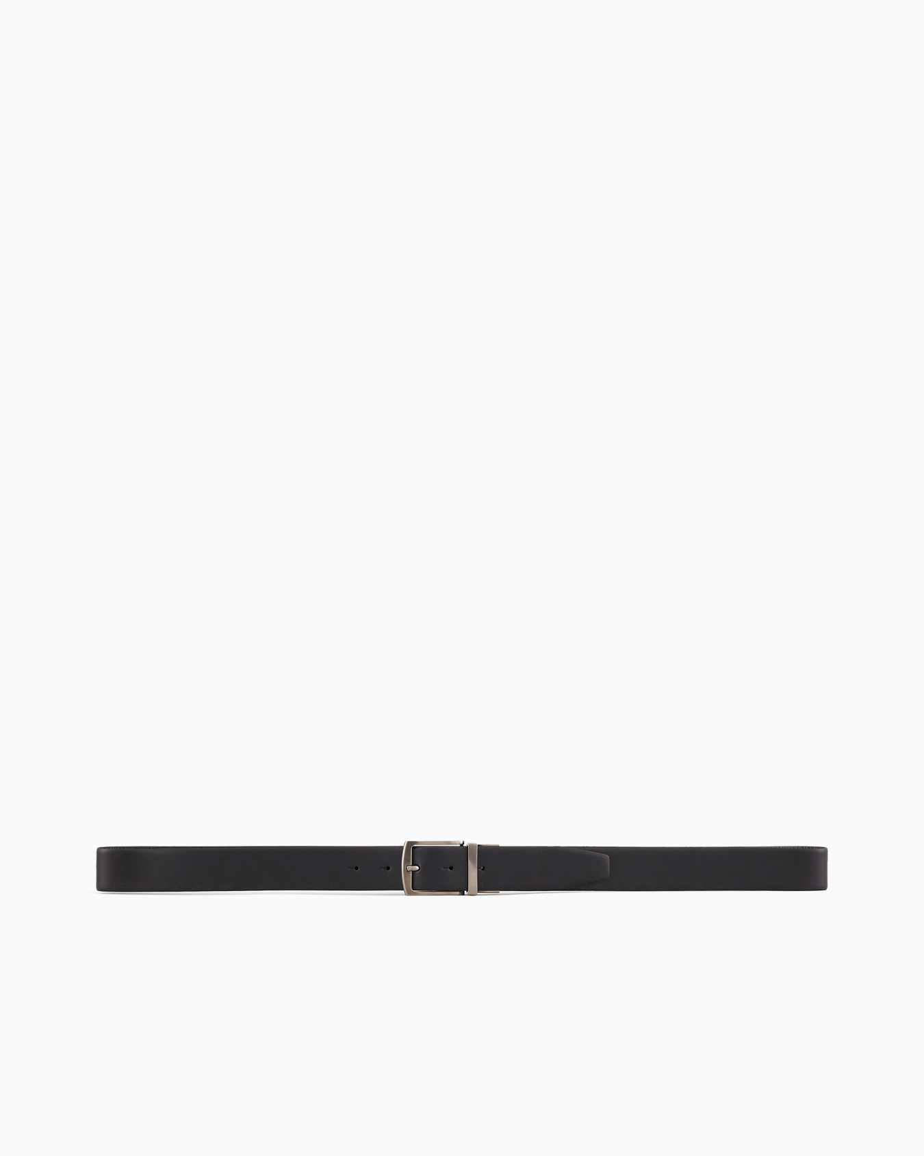 Gift box with reversible leather belt and two buckles Slide 2