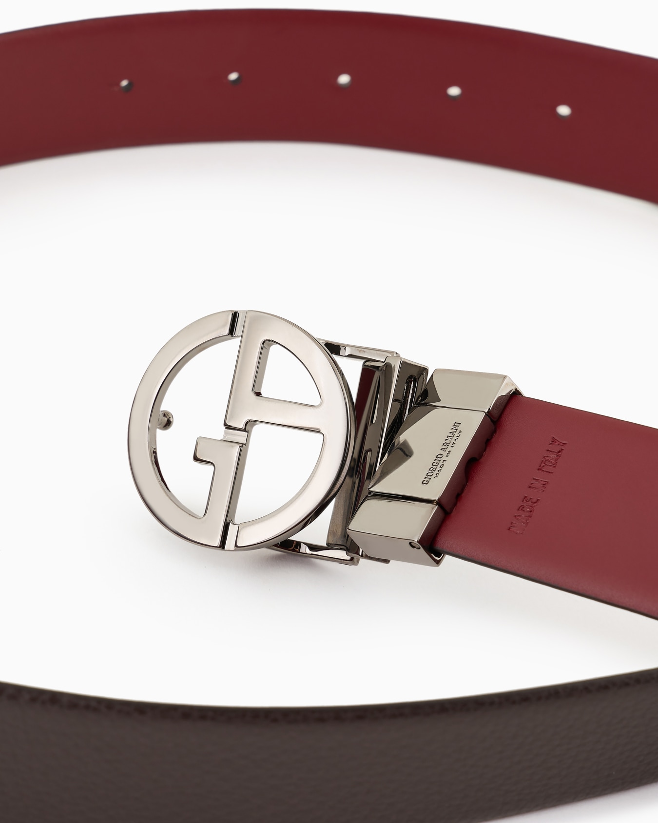 Two-toned, reversible leather belt Slide 1