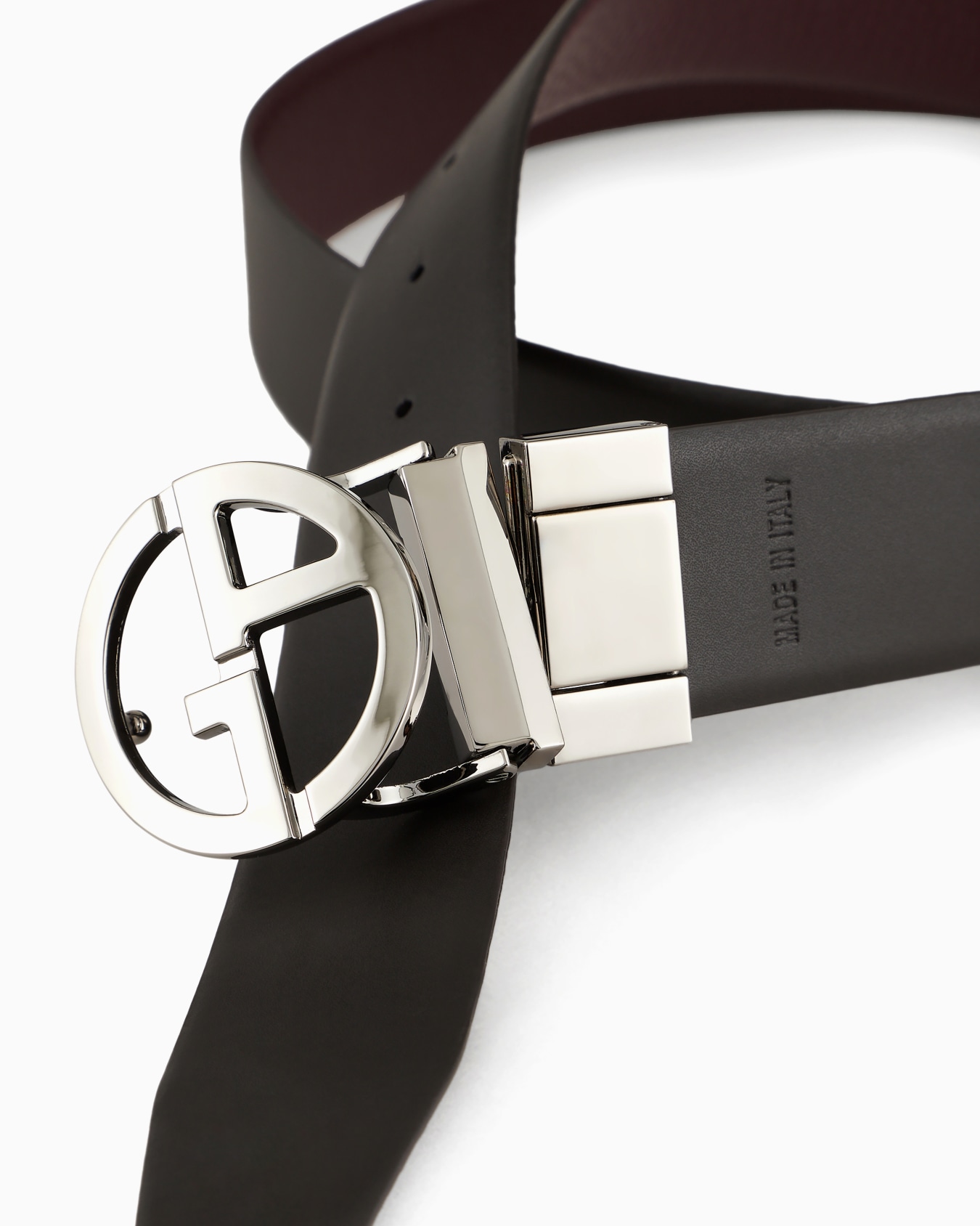 Two-toned, reversible leather belt Slide 1