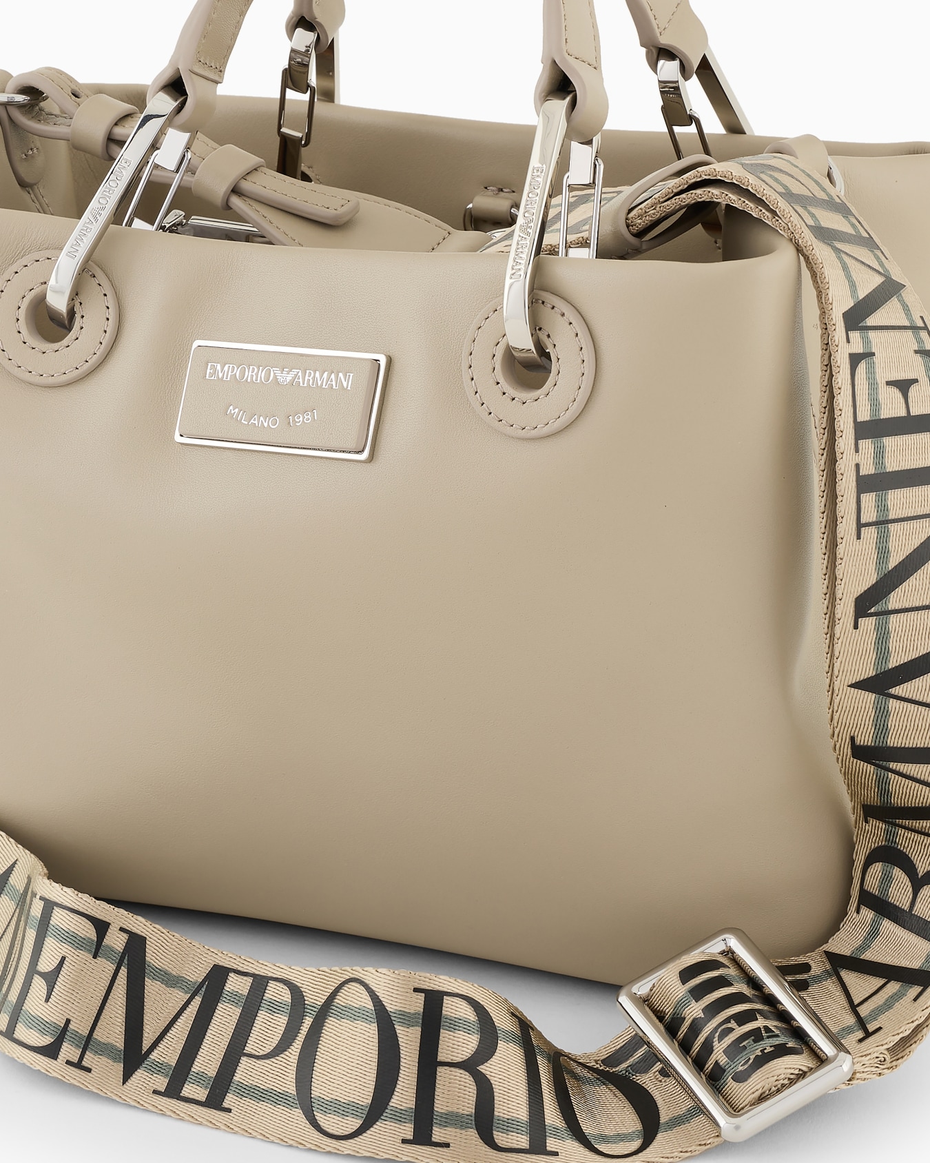 ASV small MyEA shopper bag in ecological leather Slide 4
