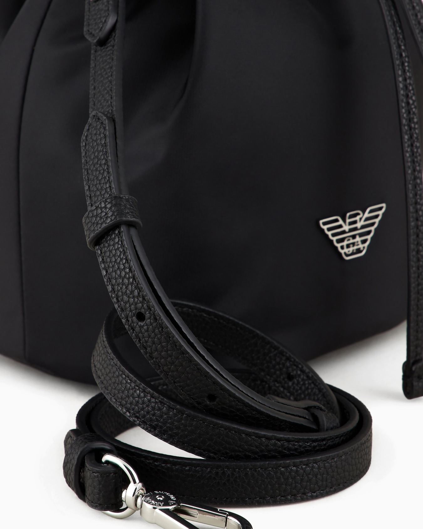 Travel Essential recycled-nylon bucket bag Slide 4