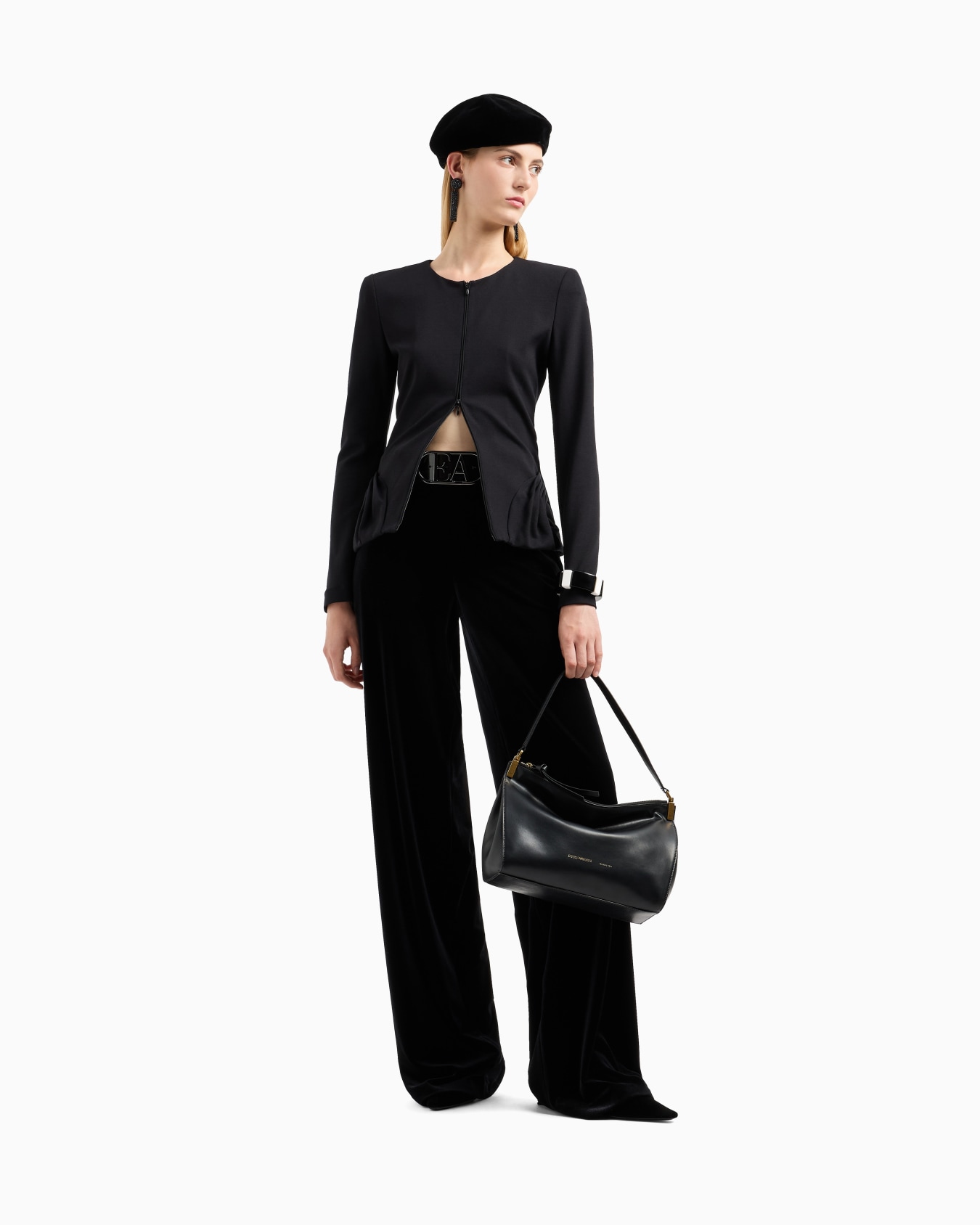 Medium handbag in smooth leather Slide 5